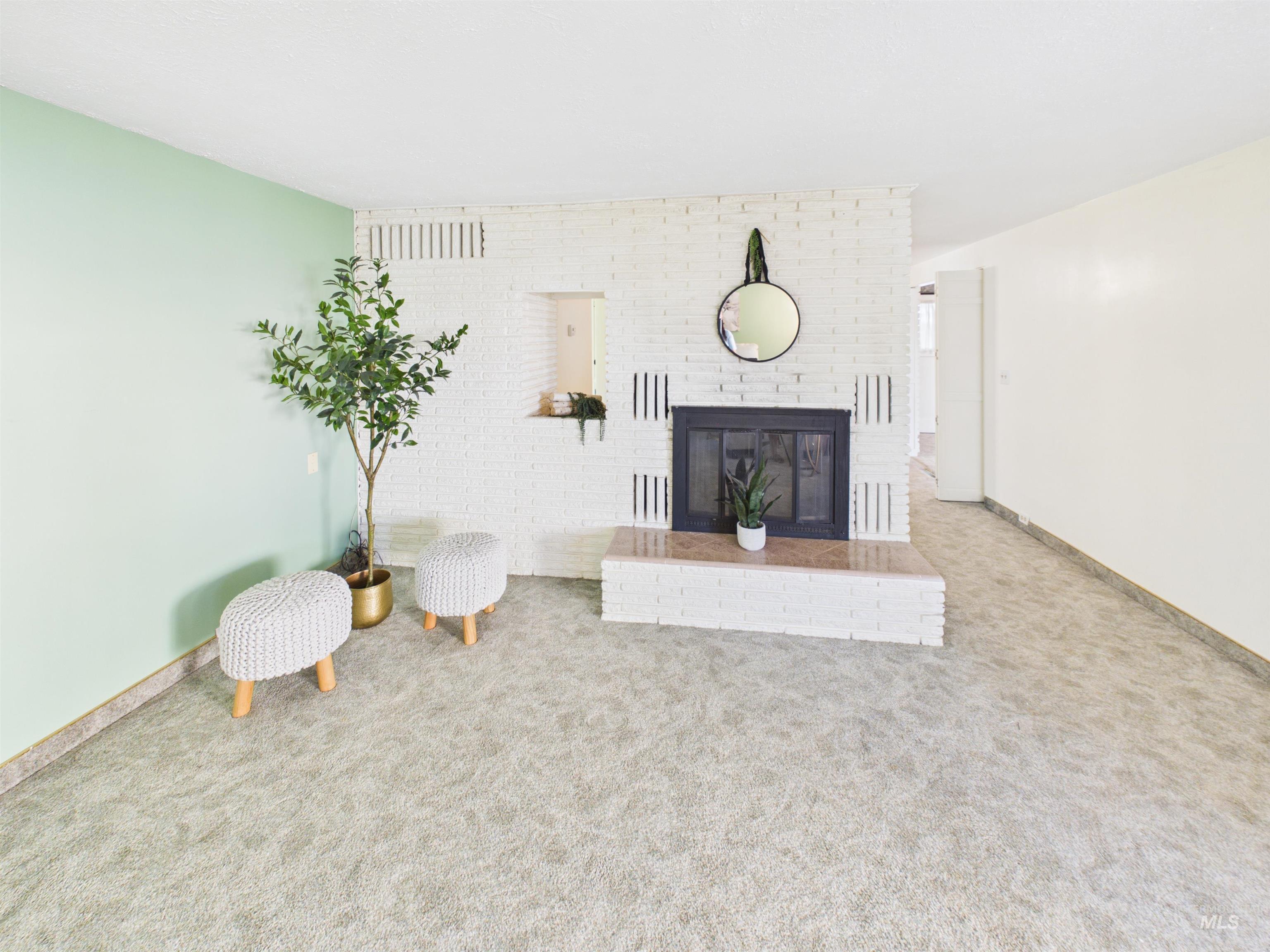 334 S 4th Street