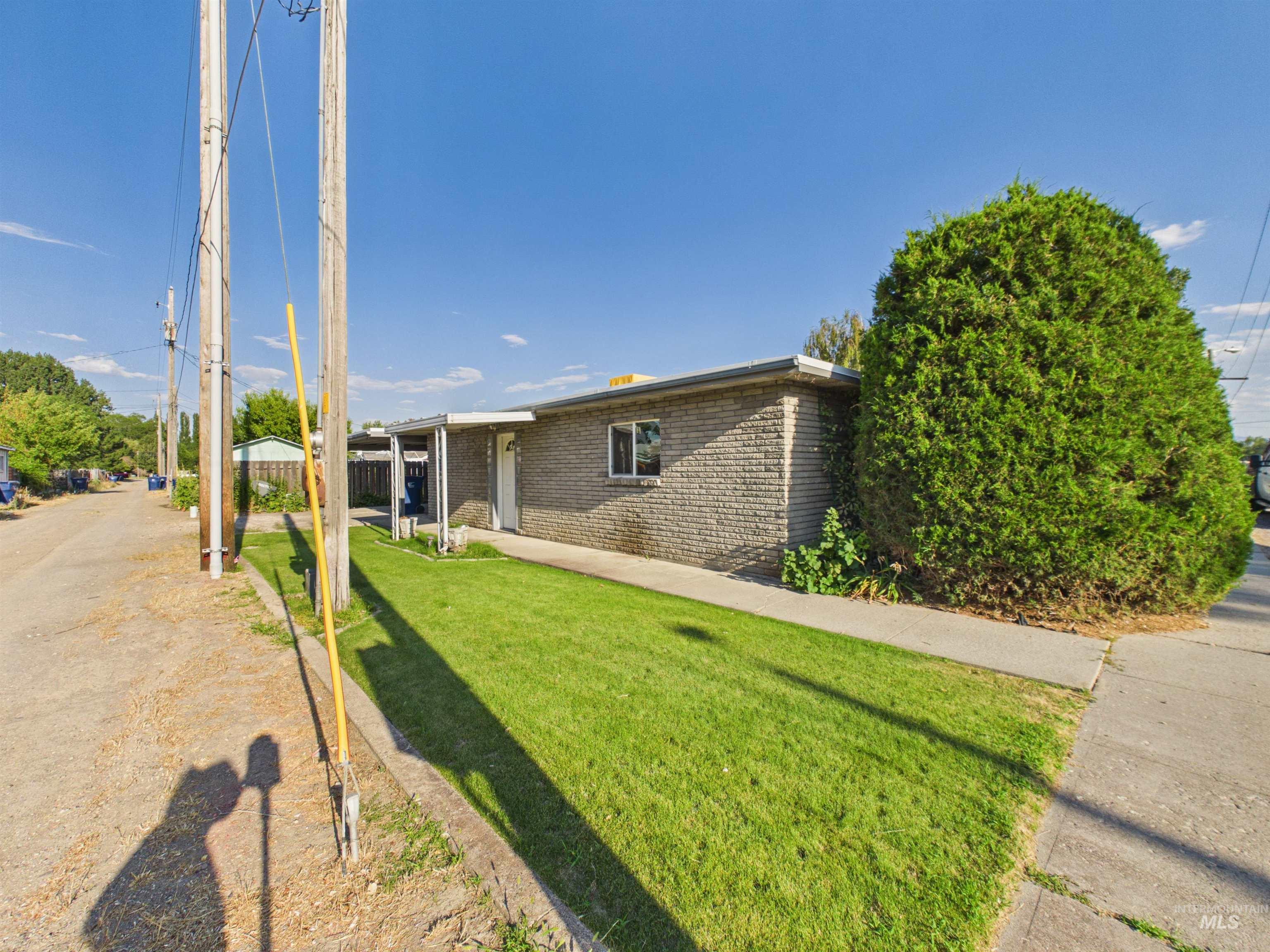 334 S 4th Street
