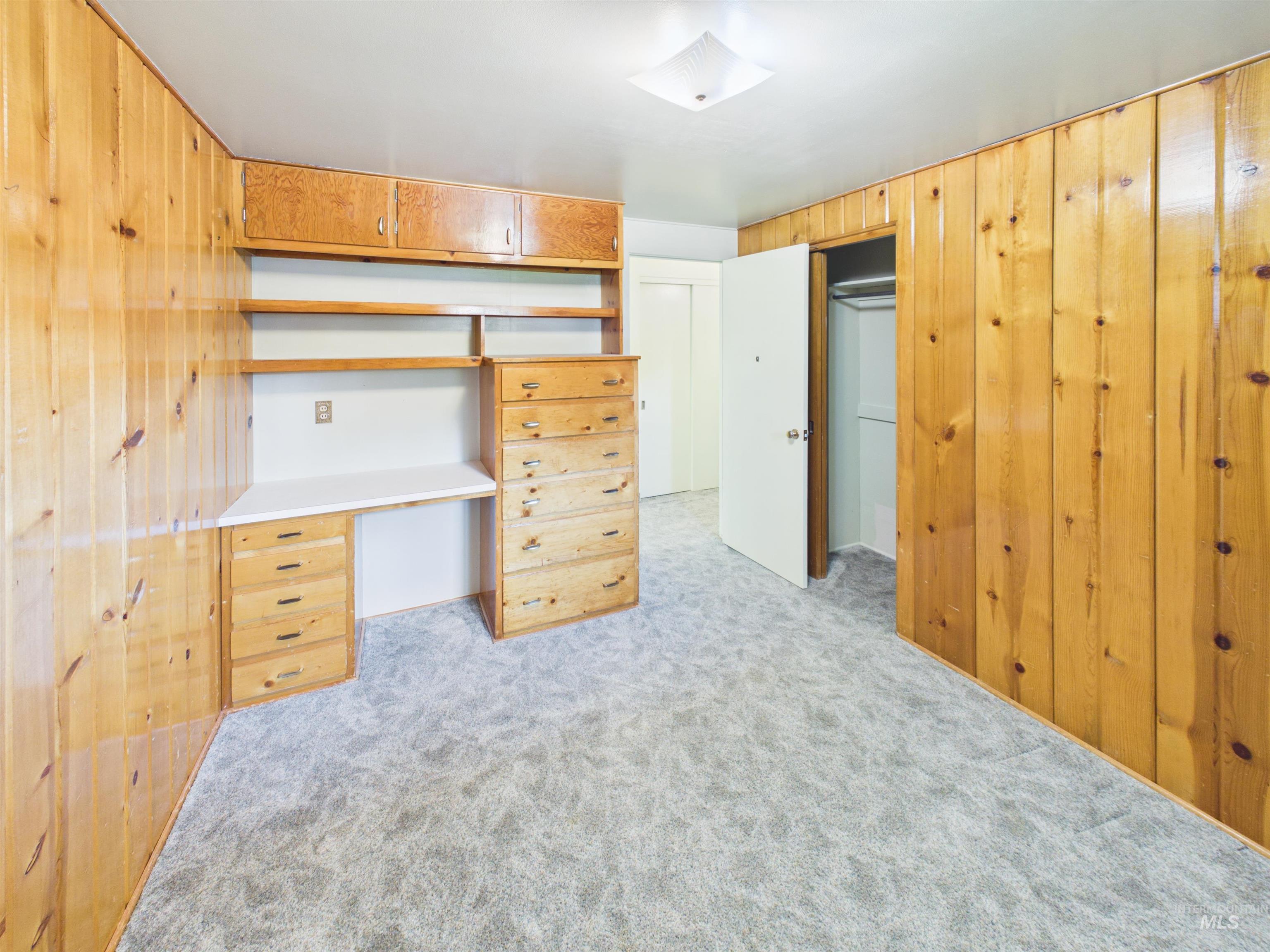 334 S 4th Street