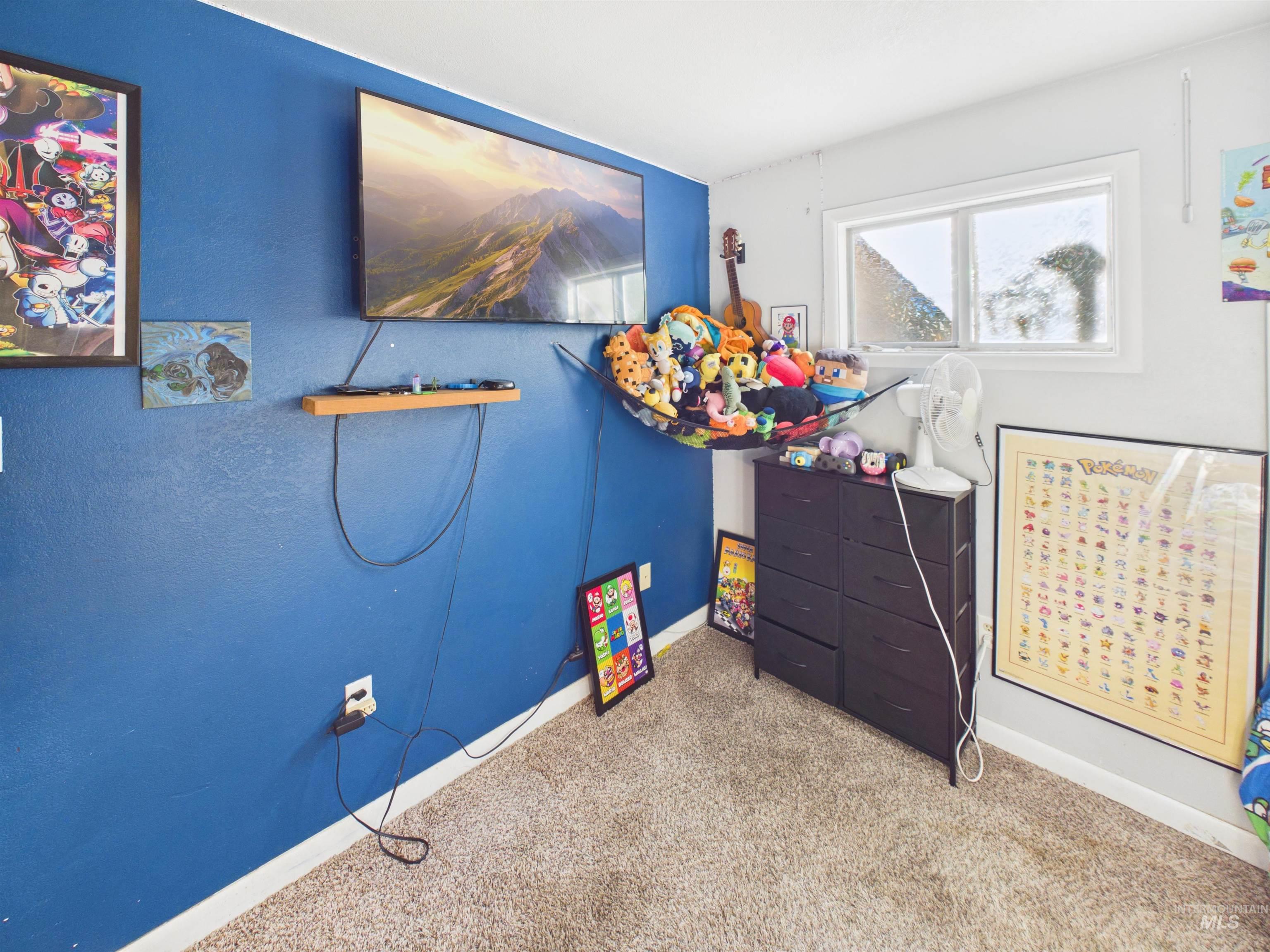310 E Atherton