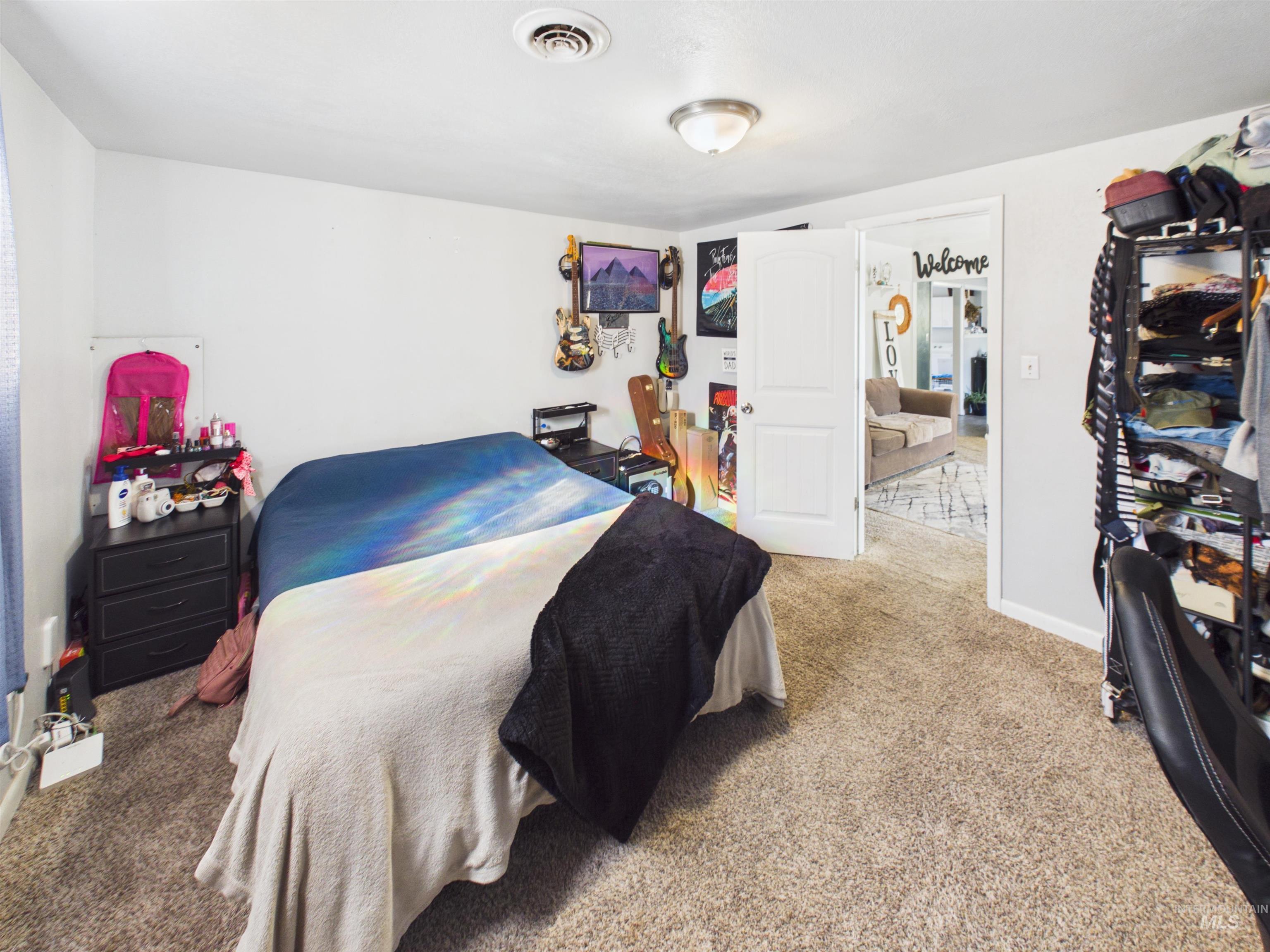 310 E Atherton