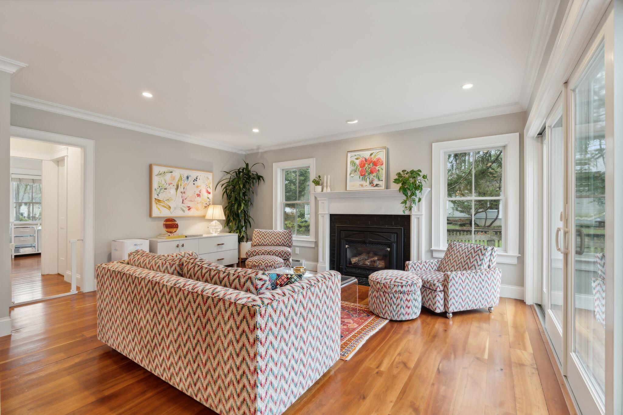157 W Elm Street