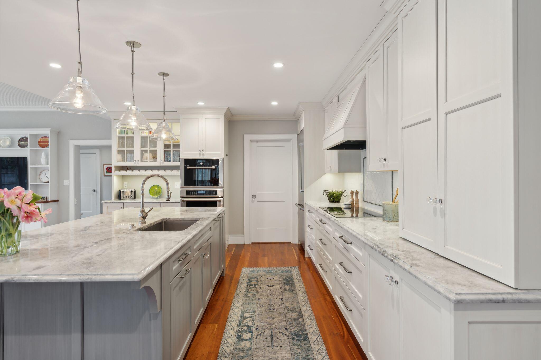 157 W Elm Street