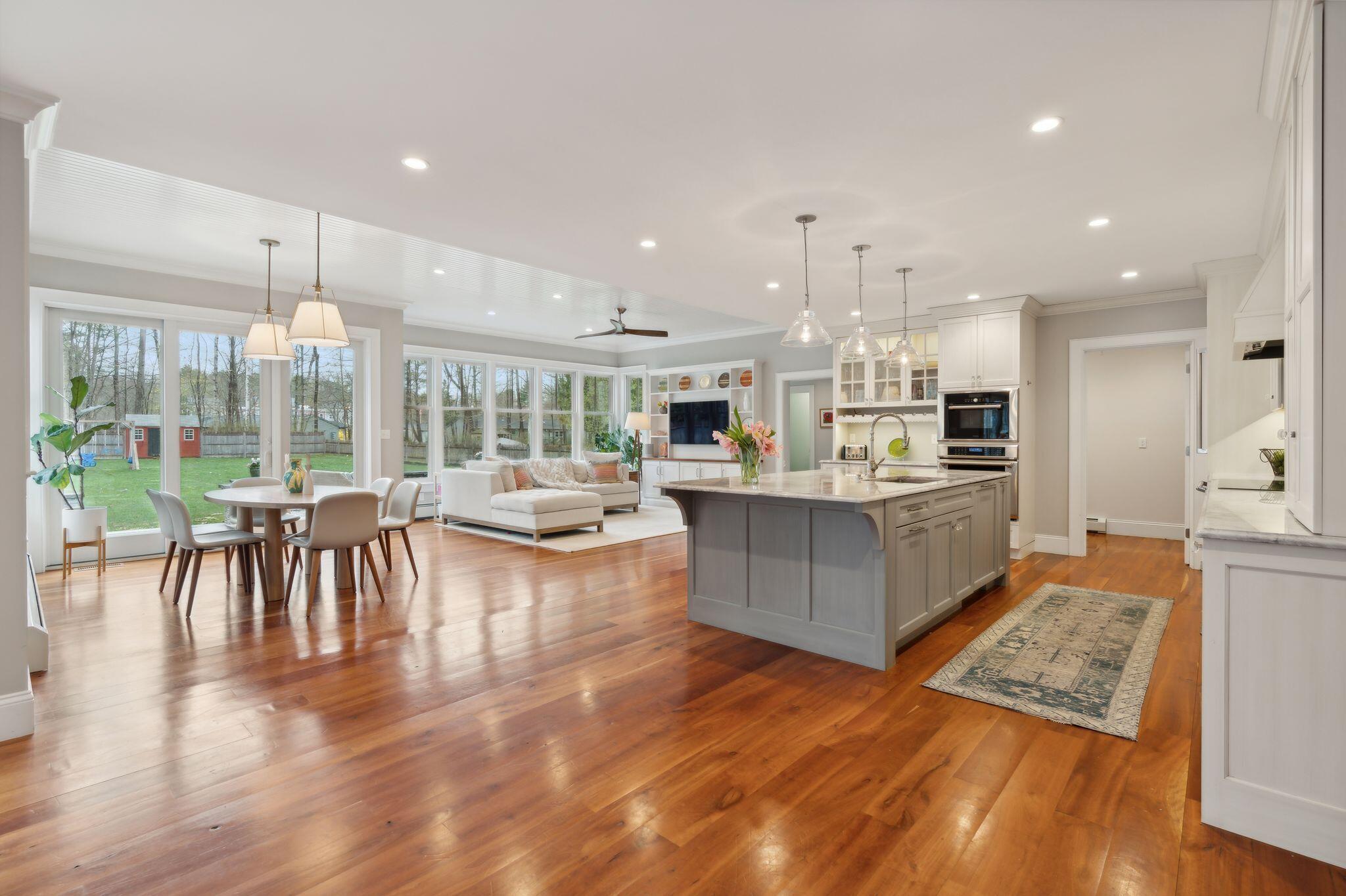 157 W Elm Street