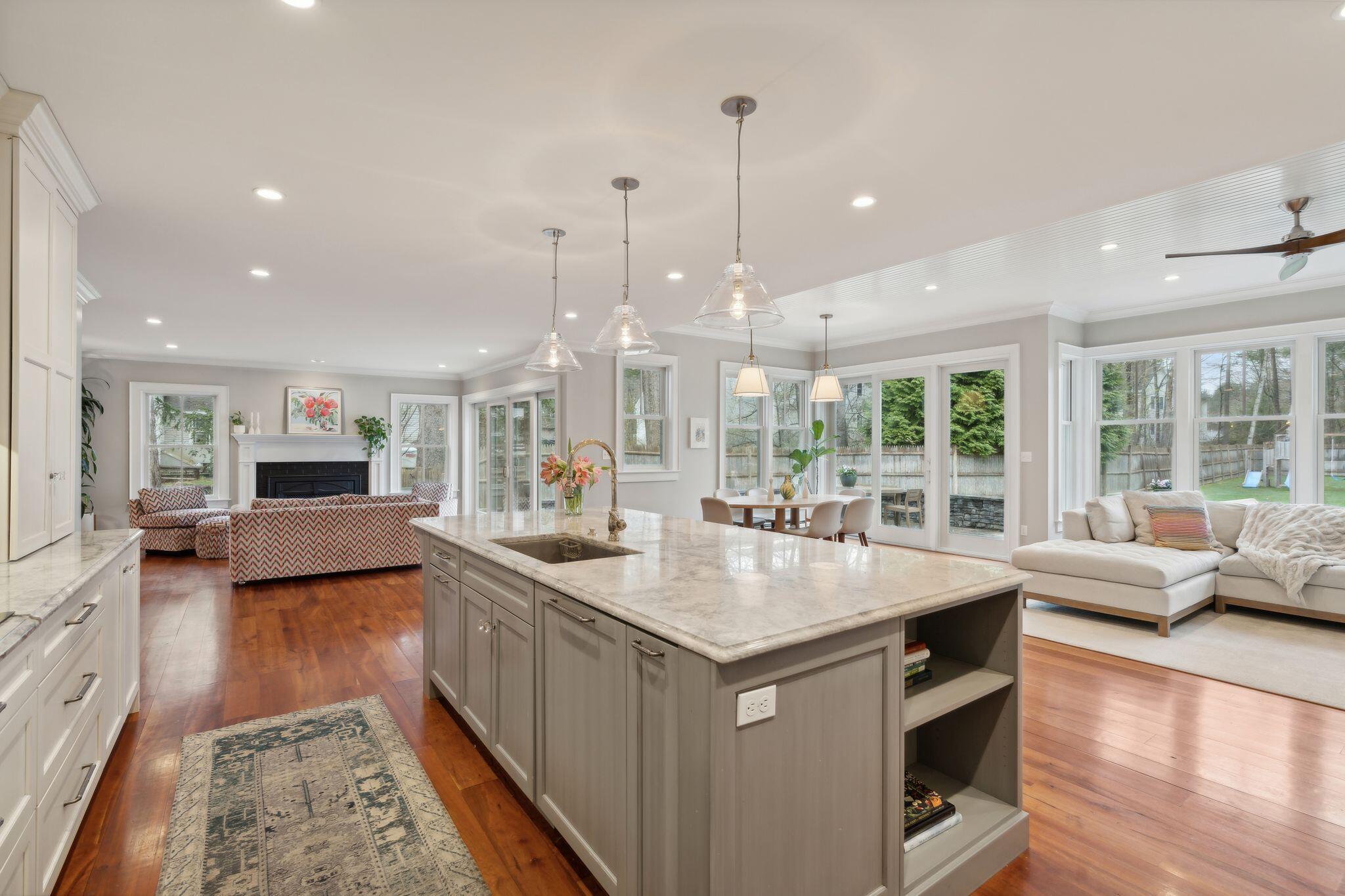 157 W Elm Street