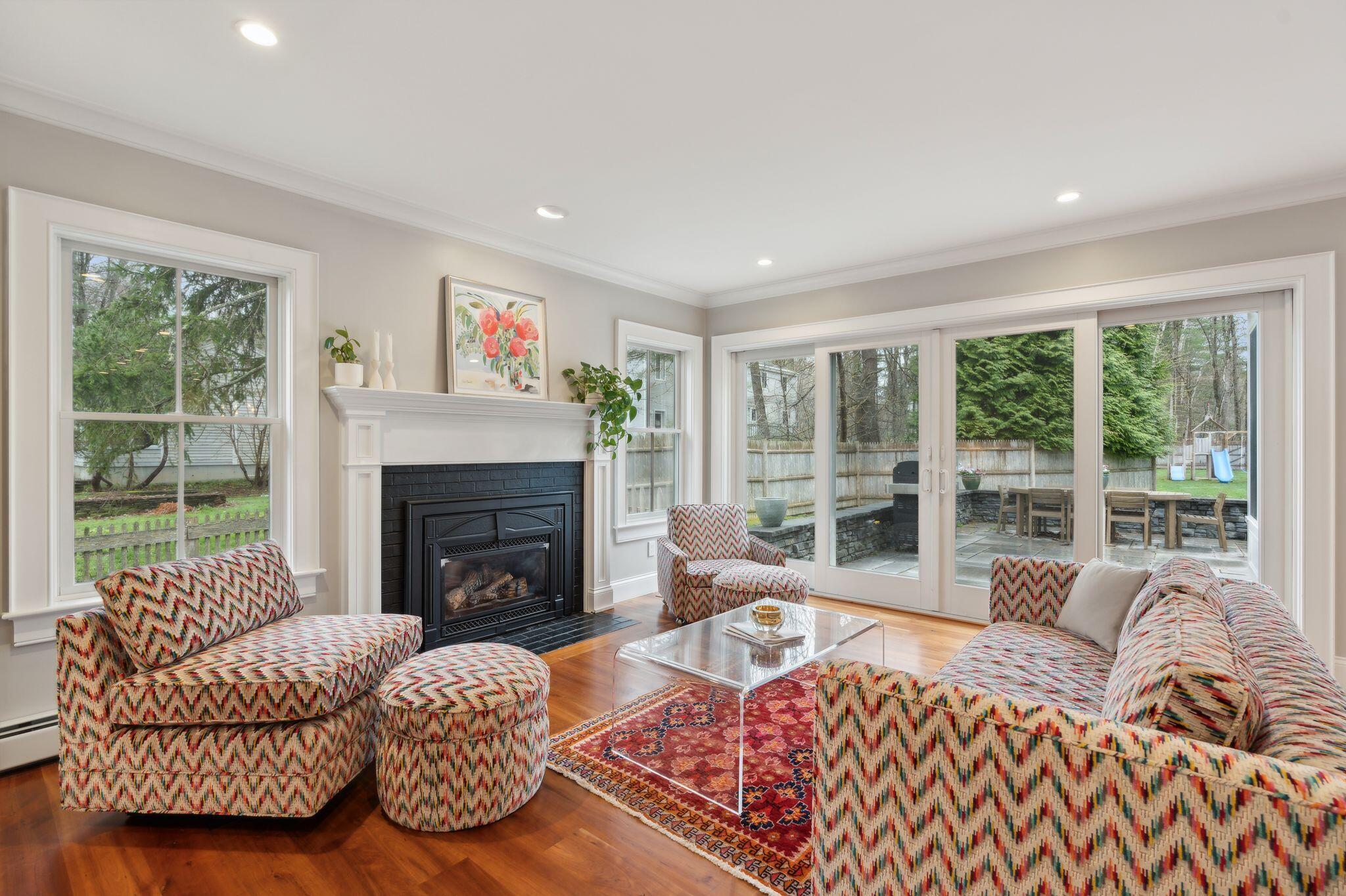 157 W Elm Street