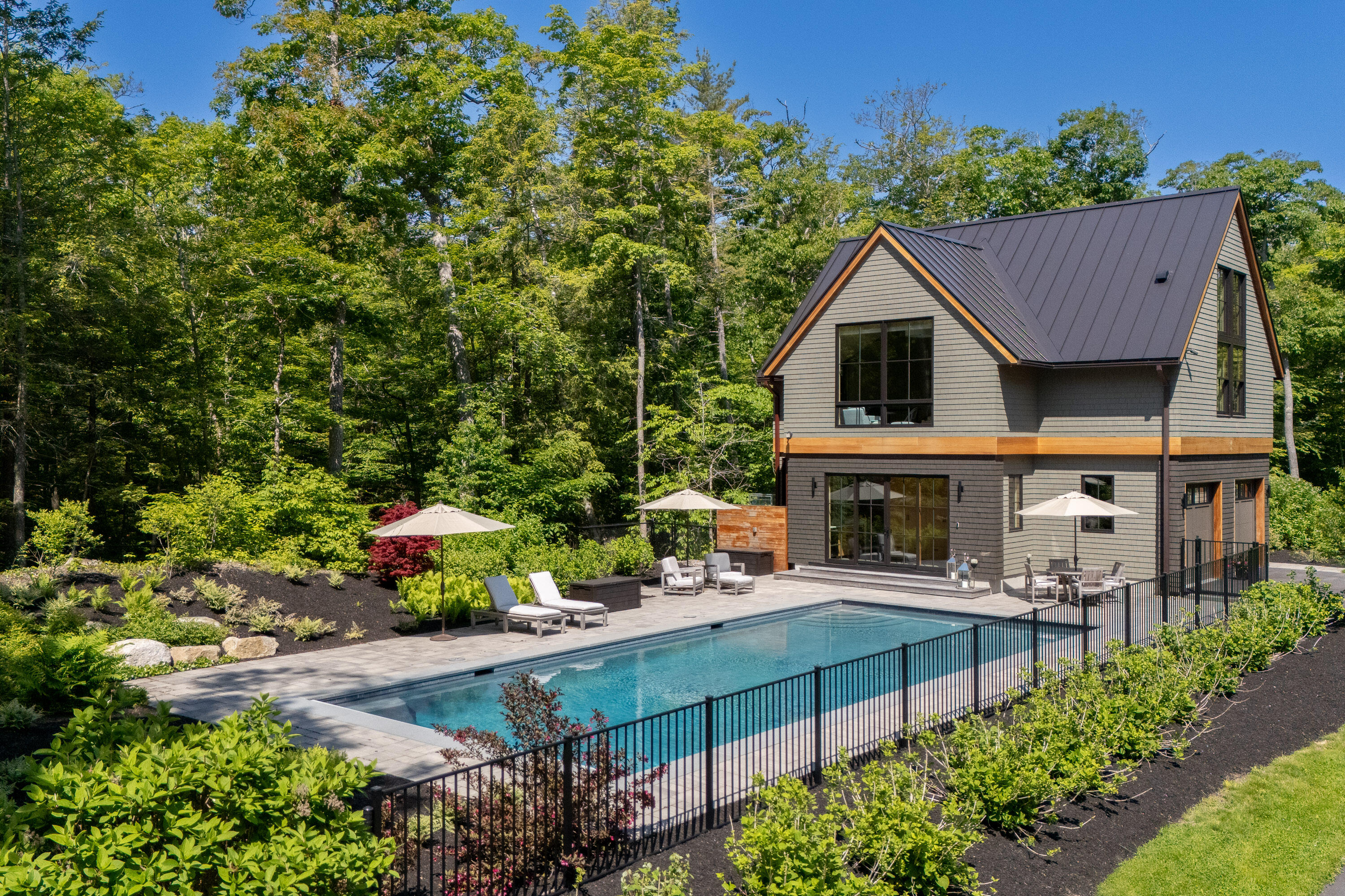 42 Brickyard Cove