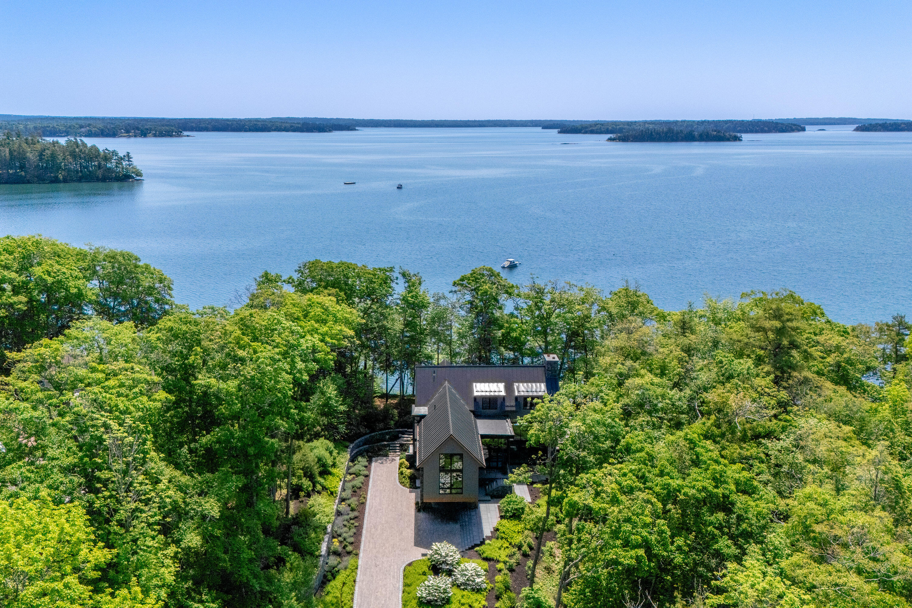42 Brickyard Cove