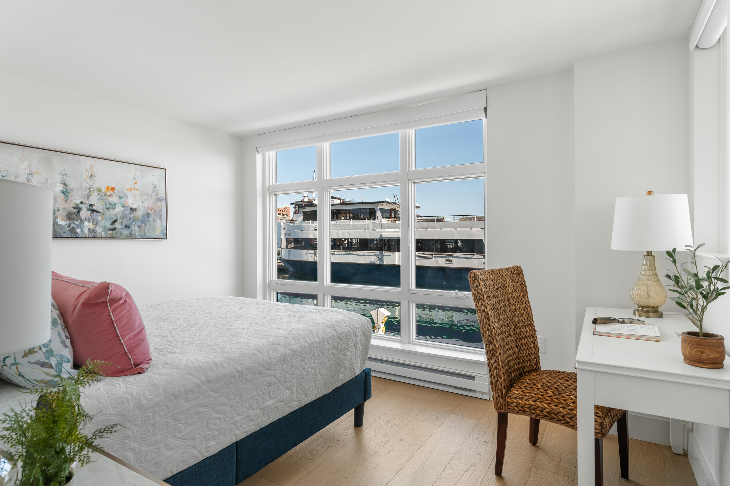 703 Chandlers Wharf, 703