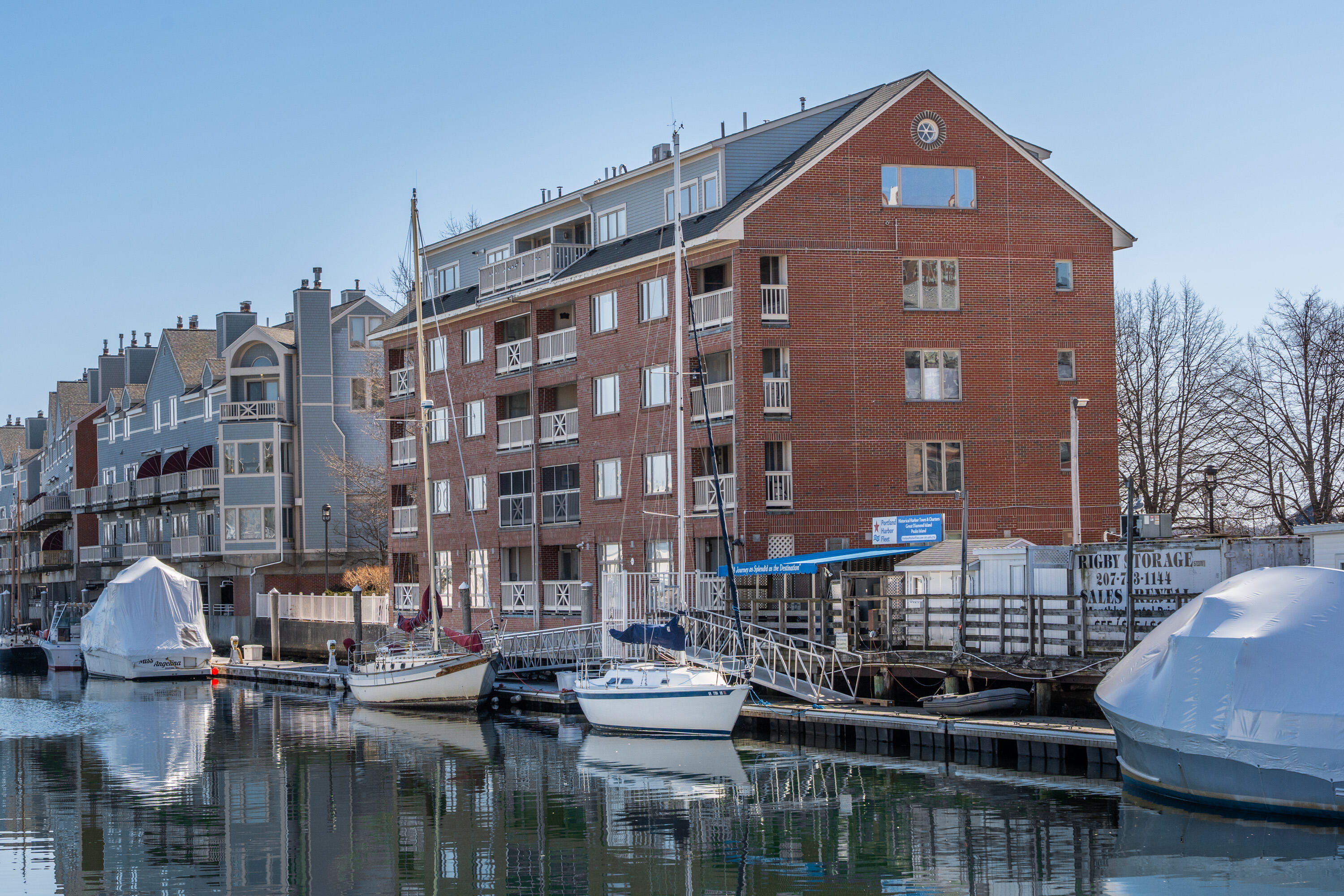 703 Chandlers Wharf, 703