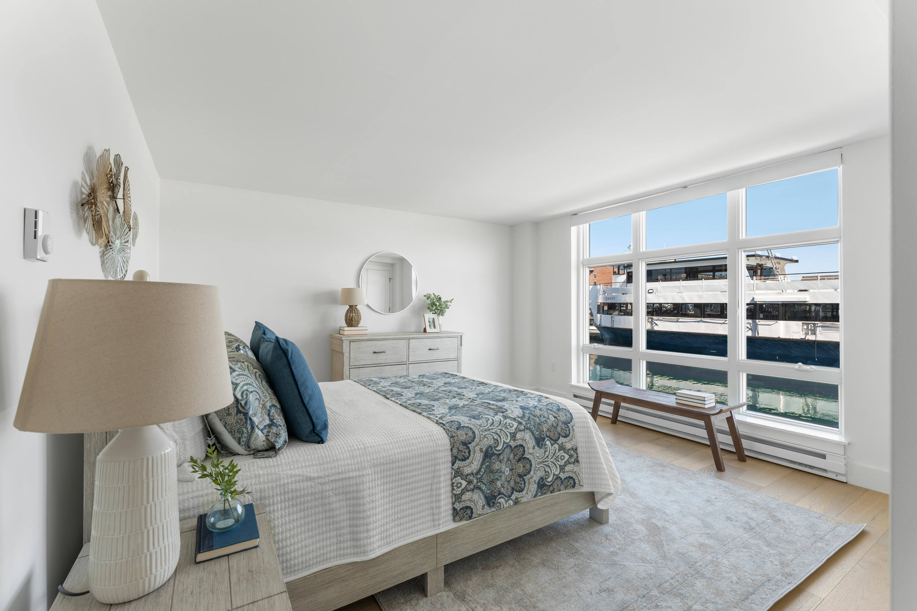703 Chandlers Wharf, 703