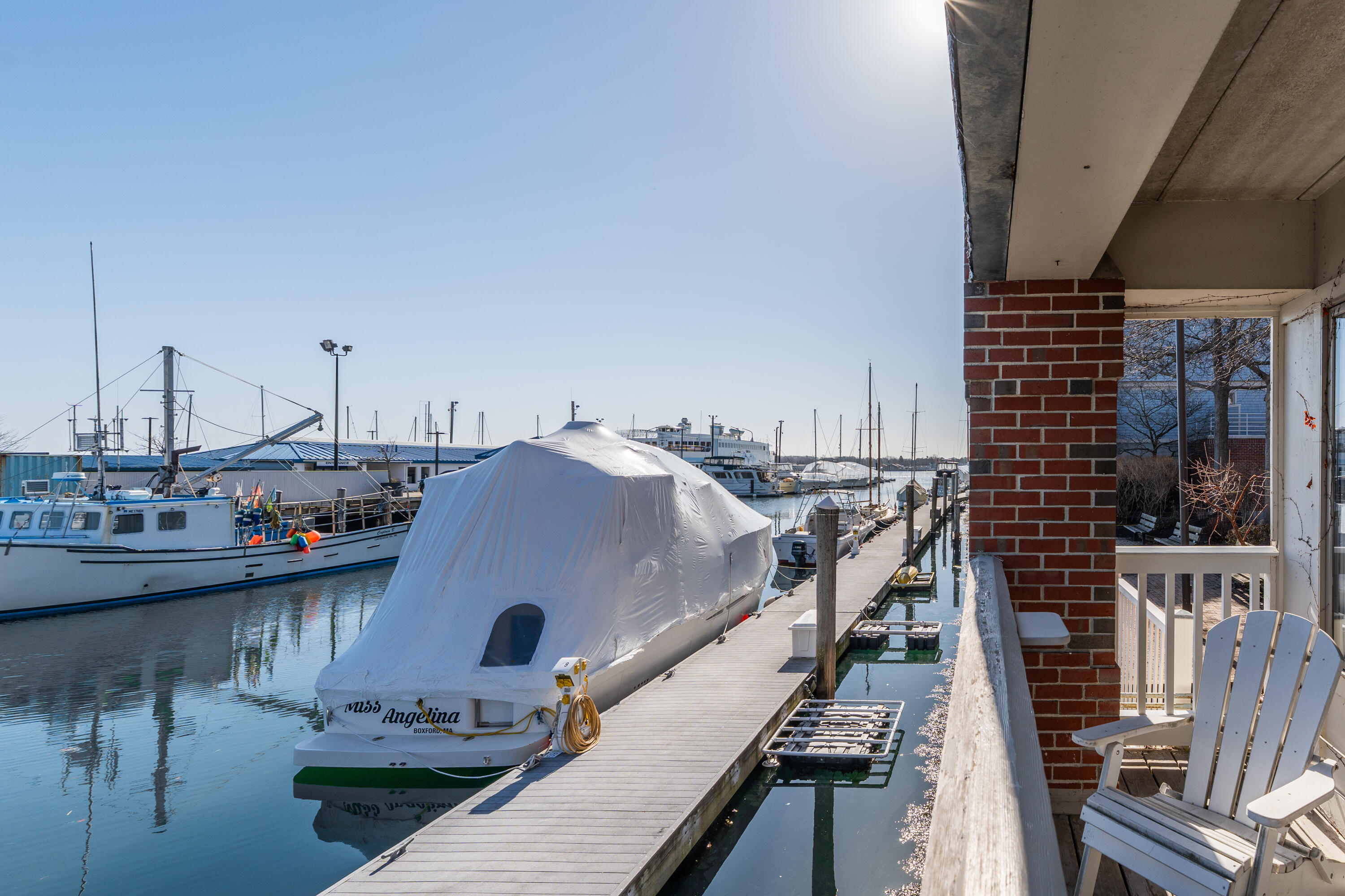703 Chandlers Wharf, 703