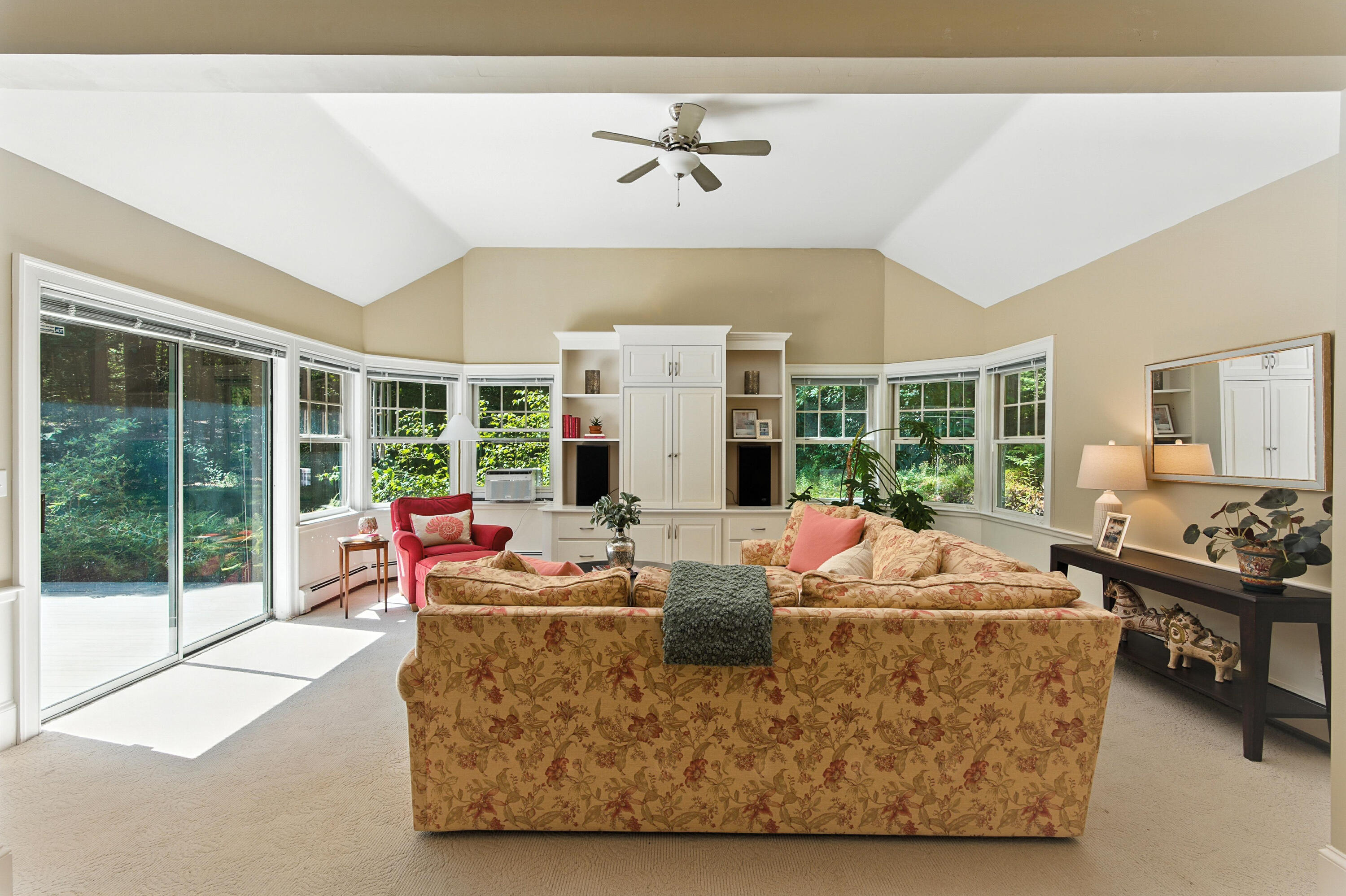 9 Scitterygussett Drive