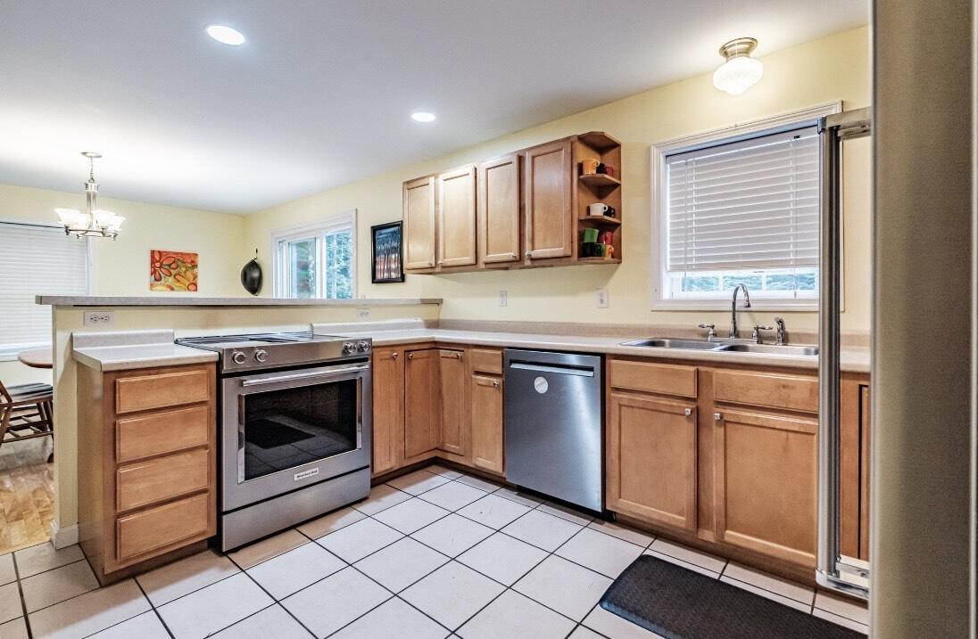 4 Baker Road