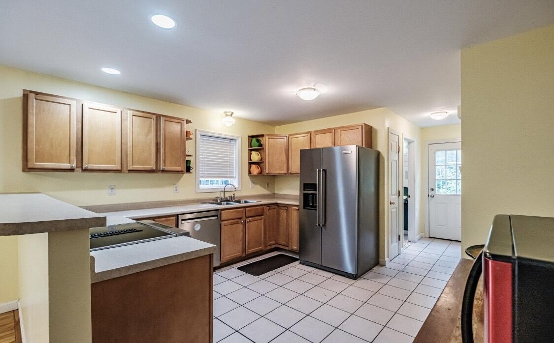 4 Baker Road