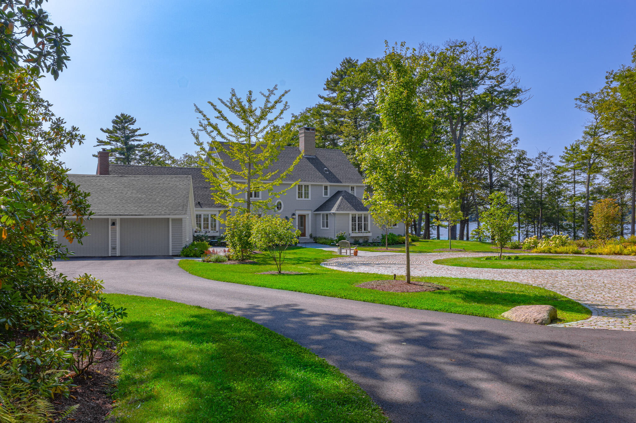 650 Mere Point Road