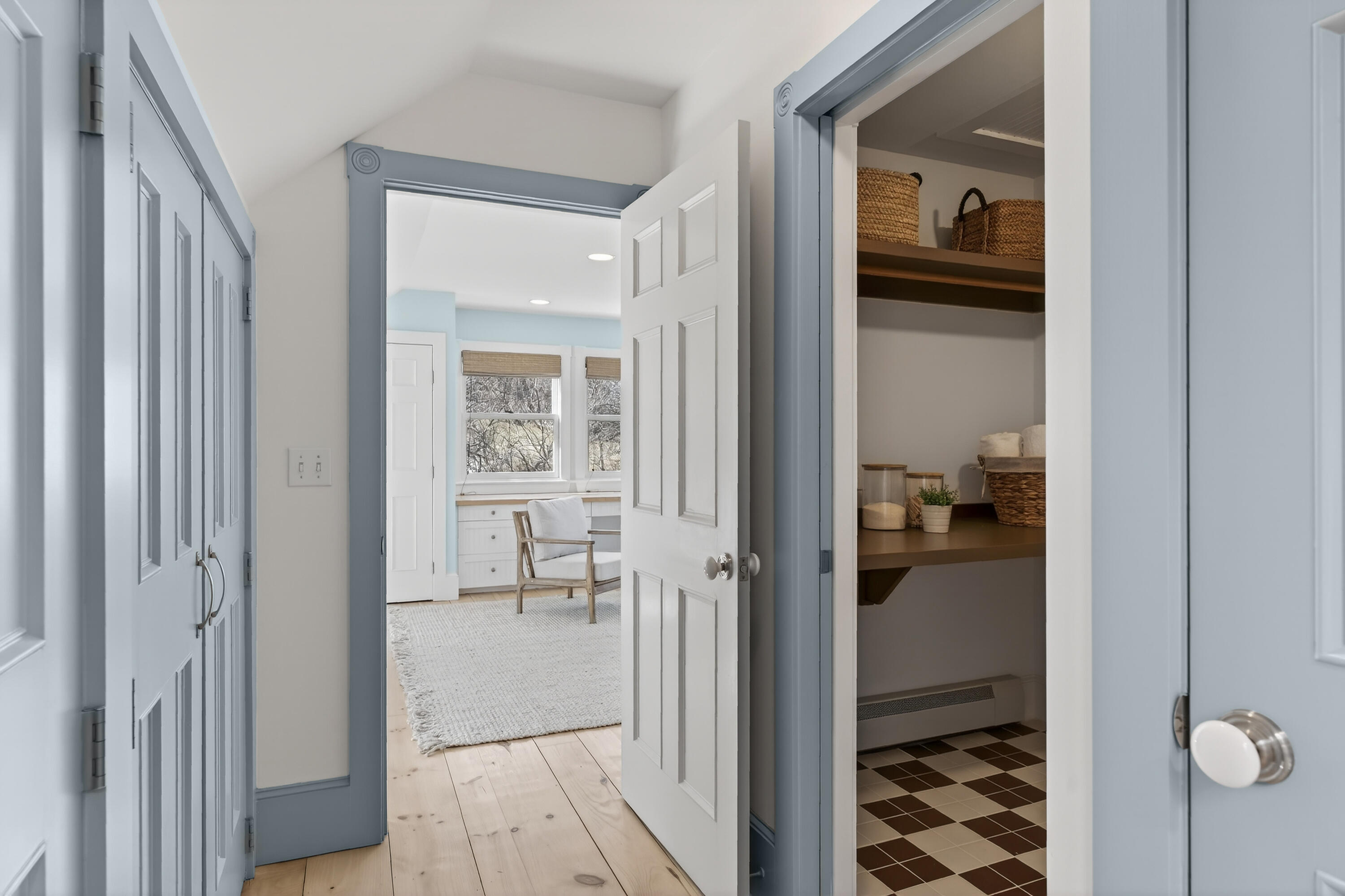 16 Town Landing Road