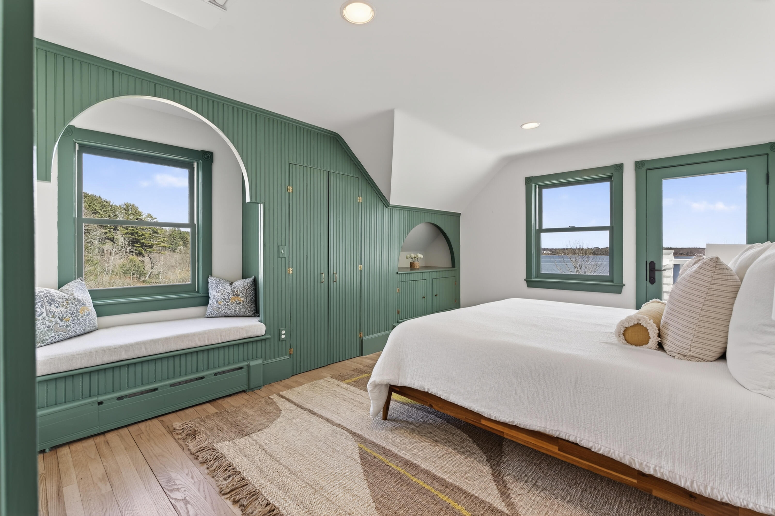 16 Town Landing Road