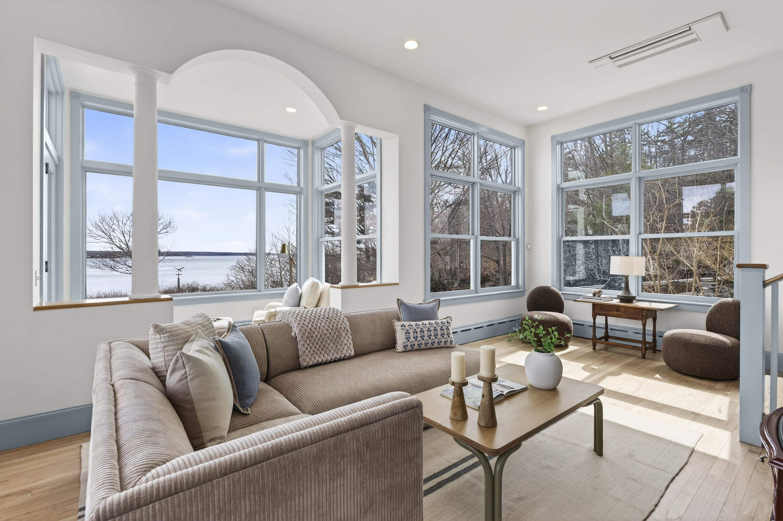 16 Town Landing Road