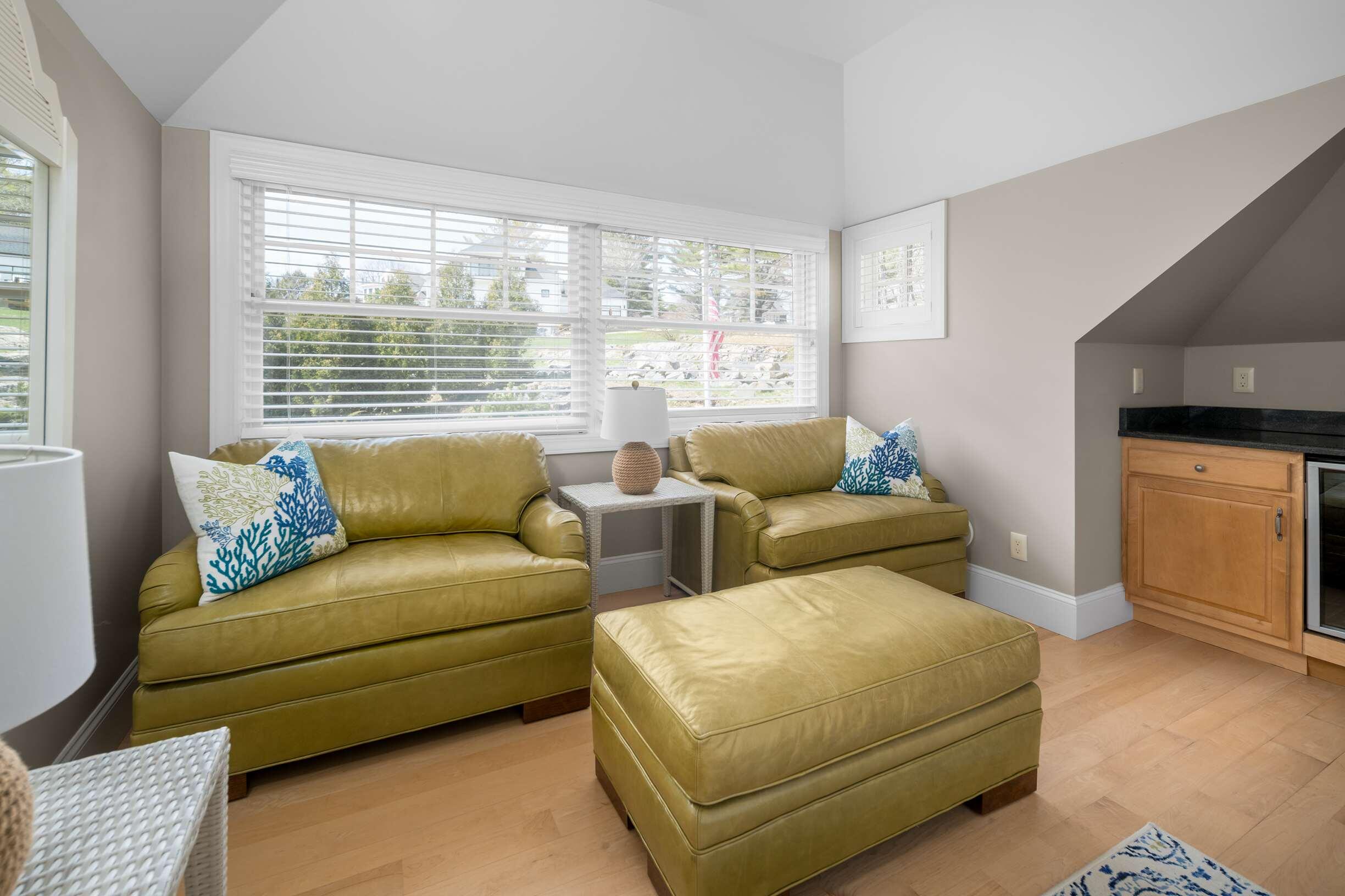 1 Cove Road