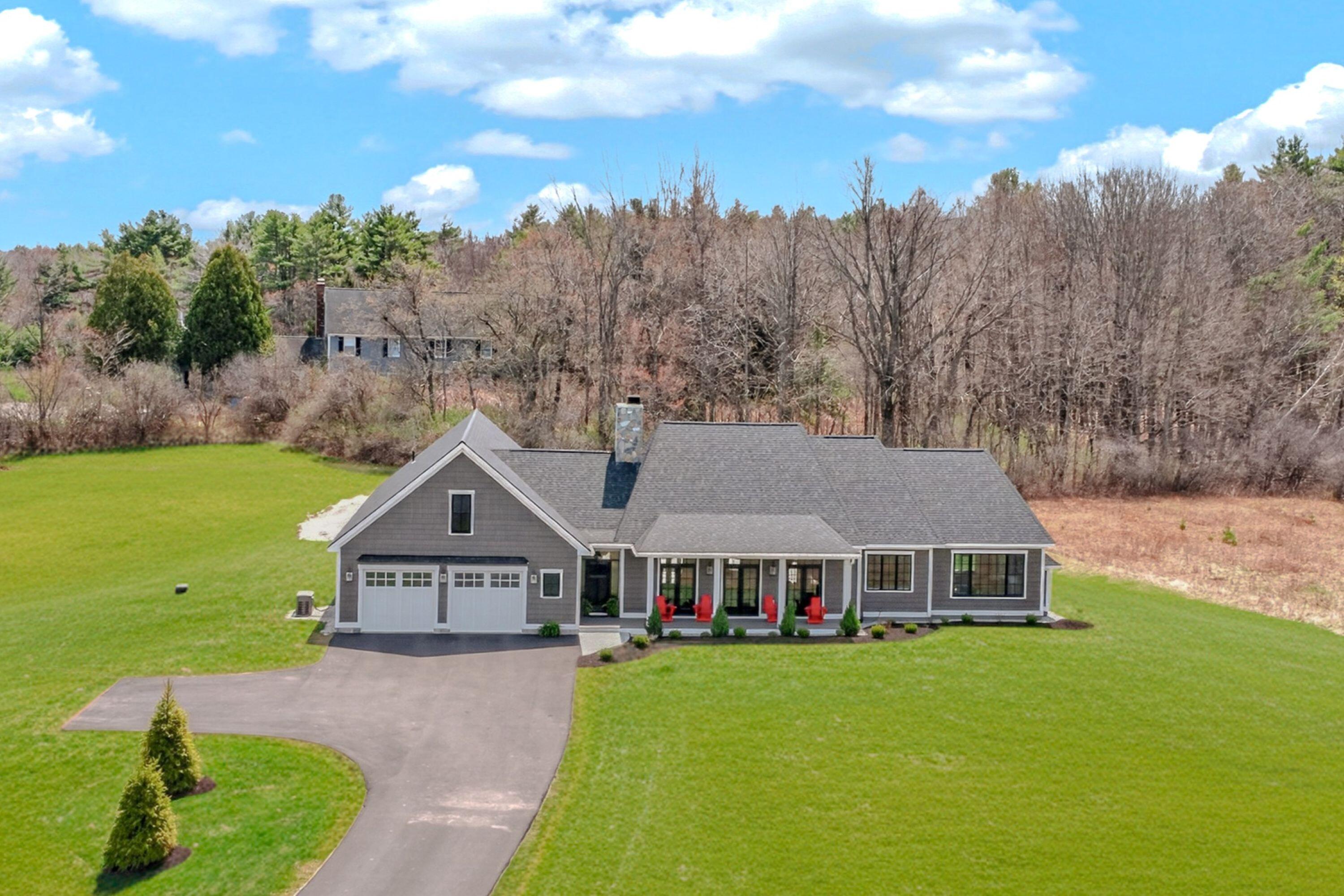 25 Daybreak Lane