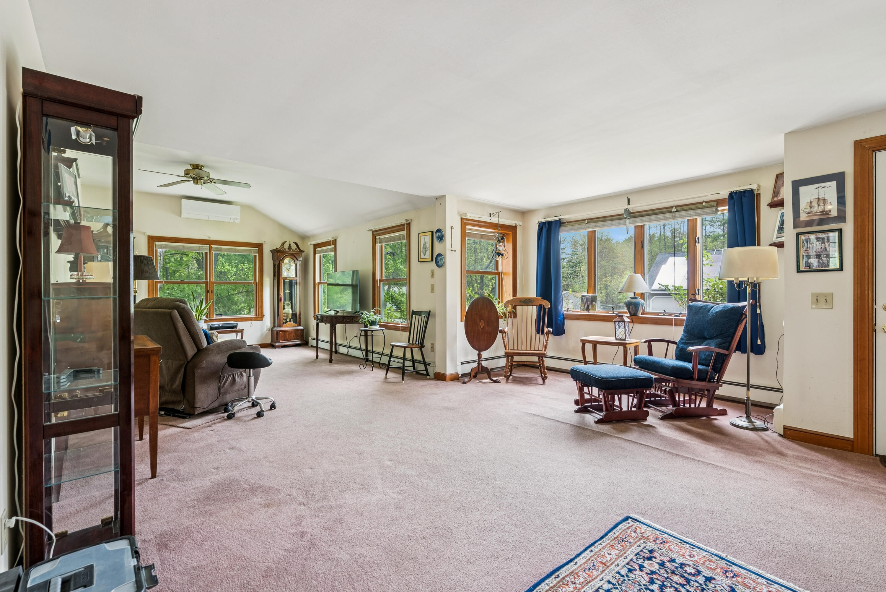 125 Ledgewood Drive