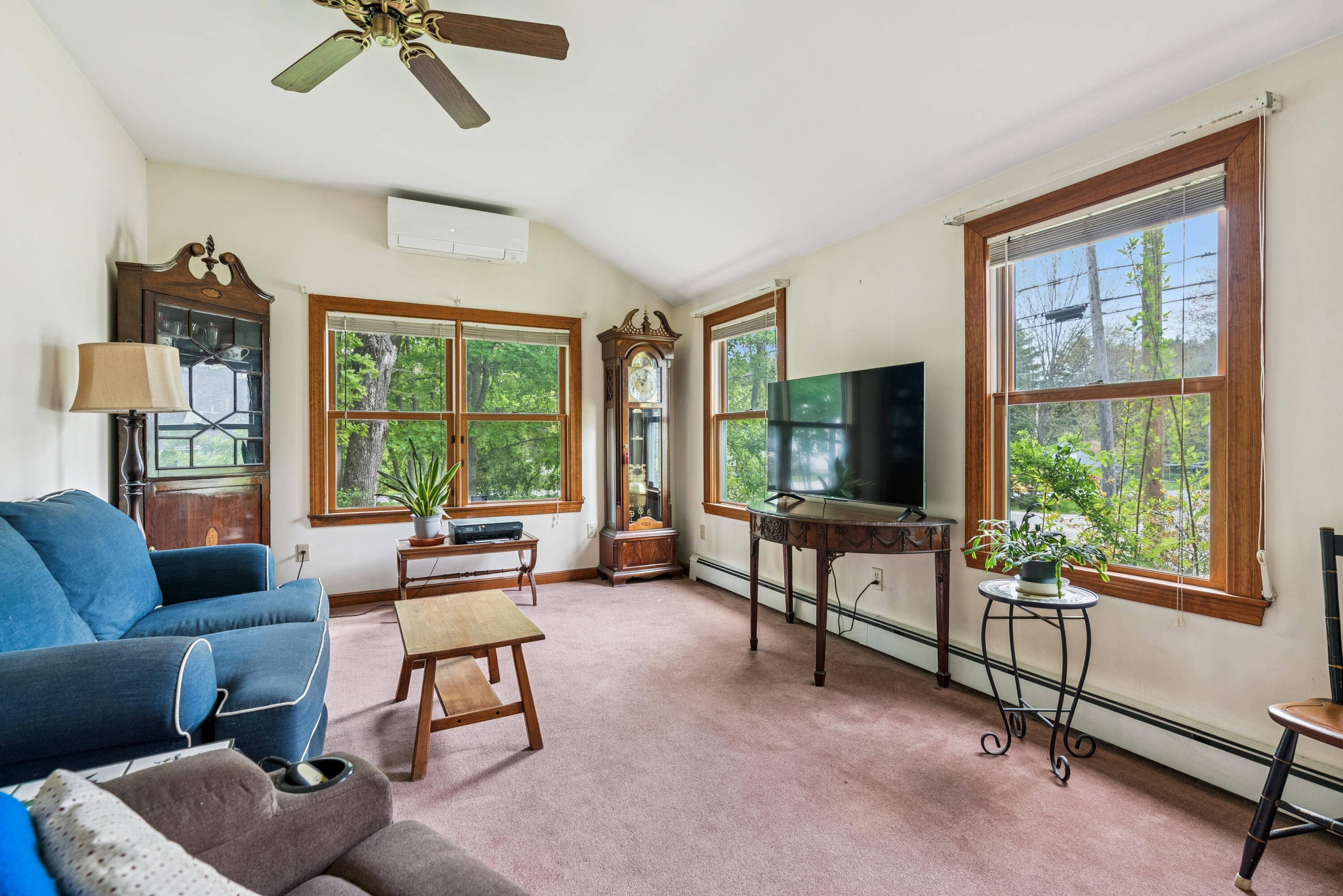 125 Ledgewood Drive