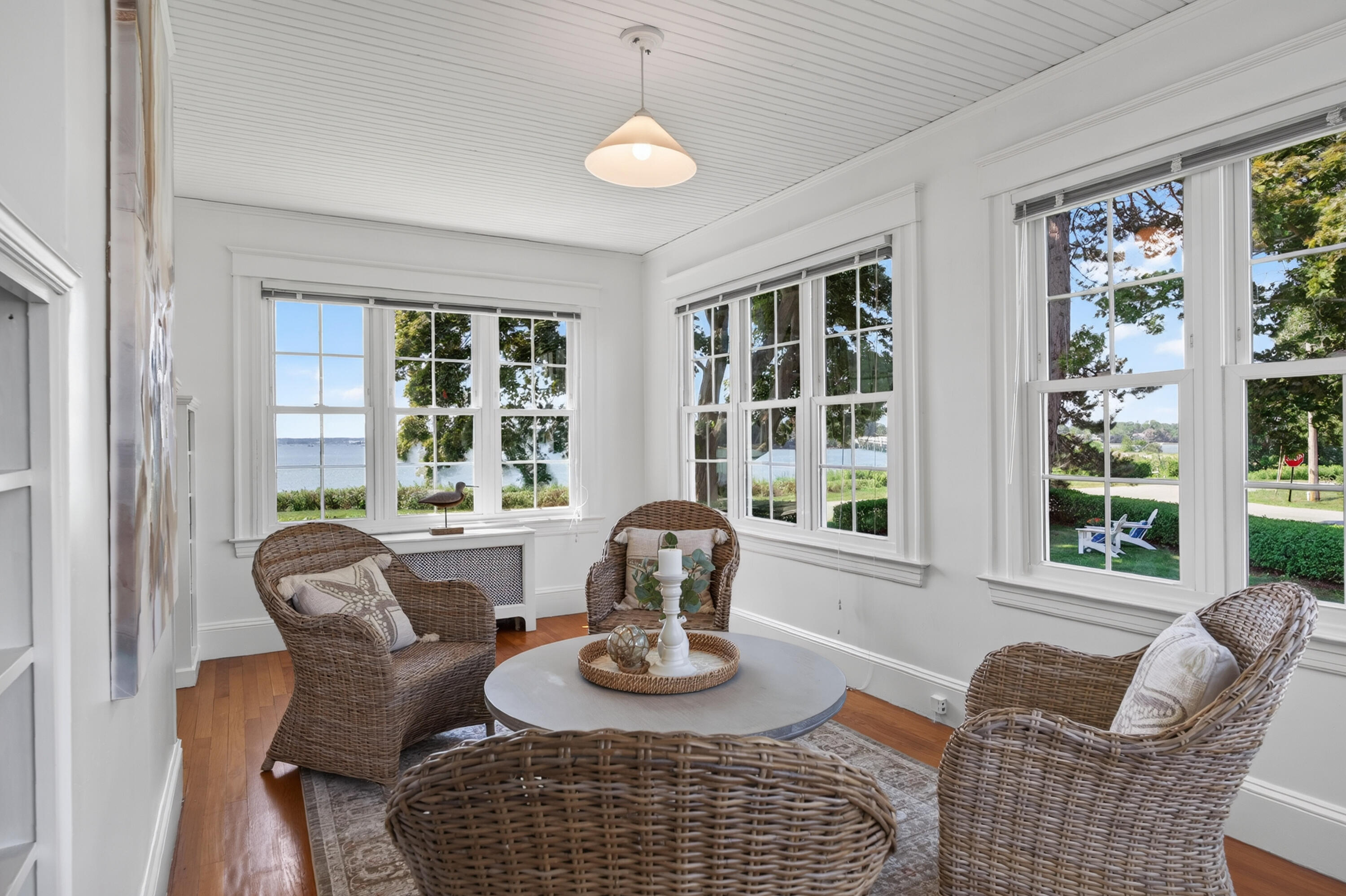 10 Bay Shore Drive