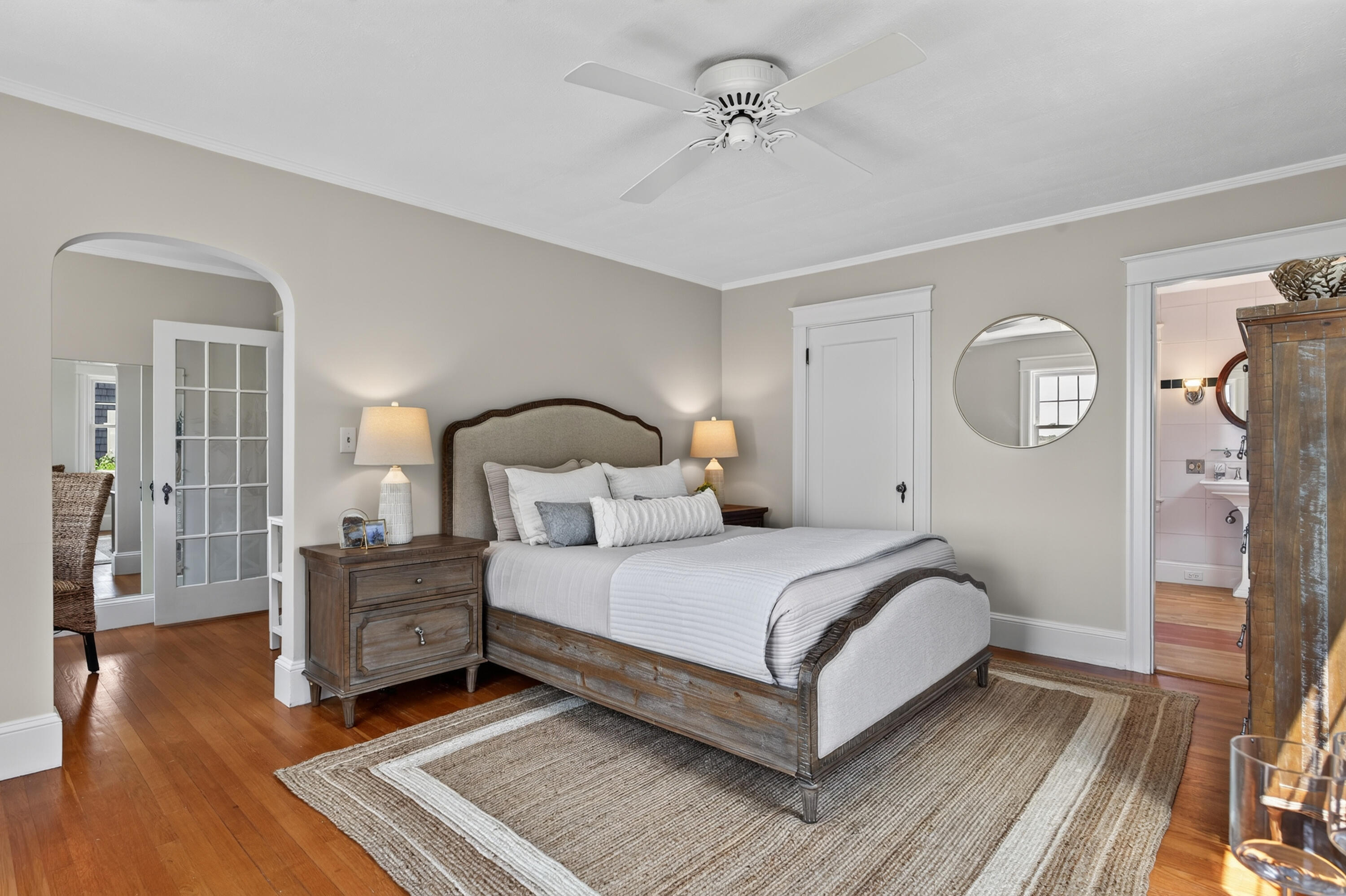 10 Bay Shore Drive