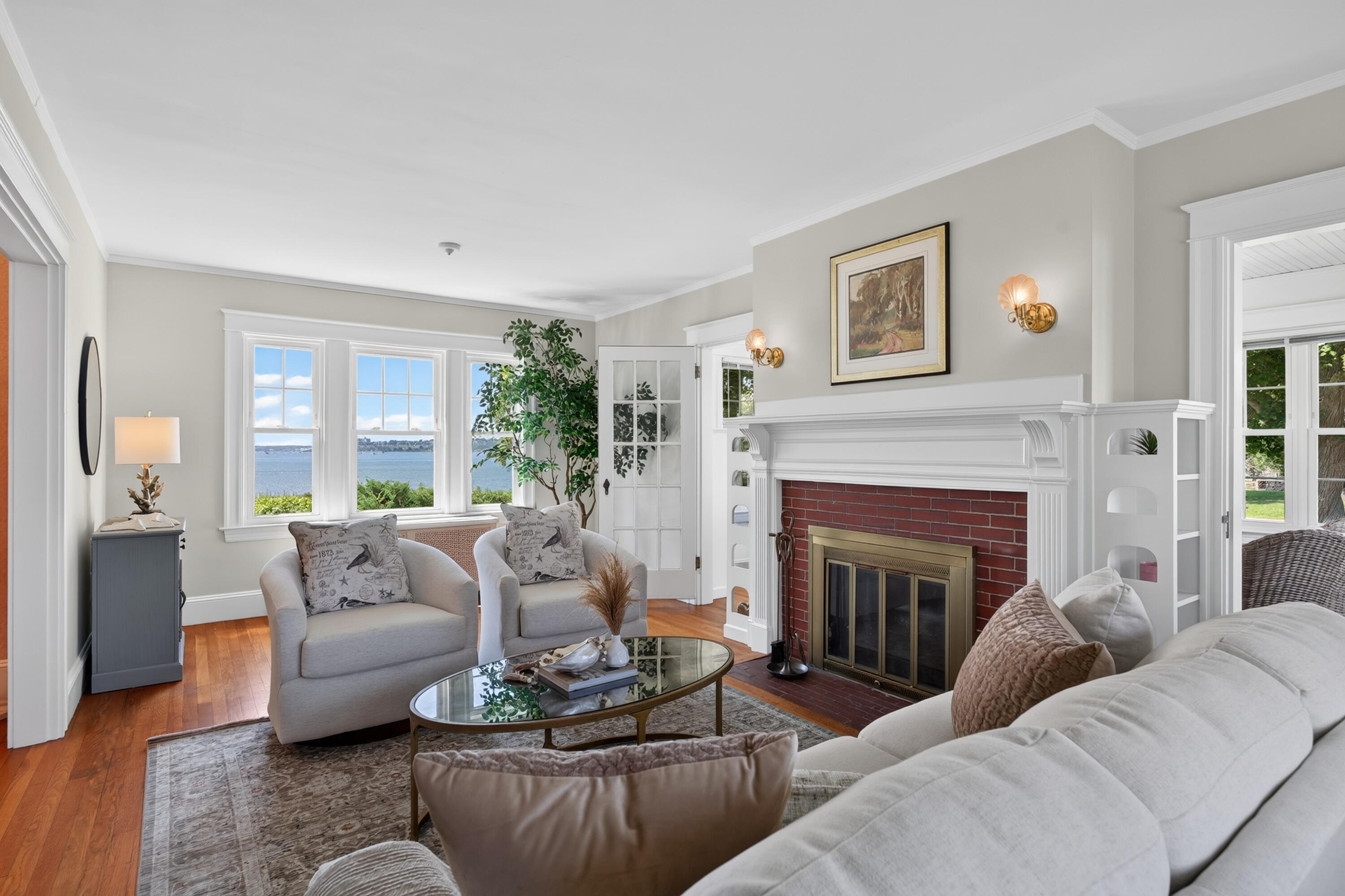 10 Bay Shore Drive