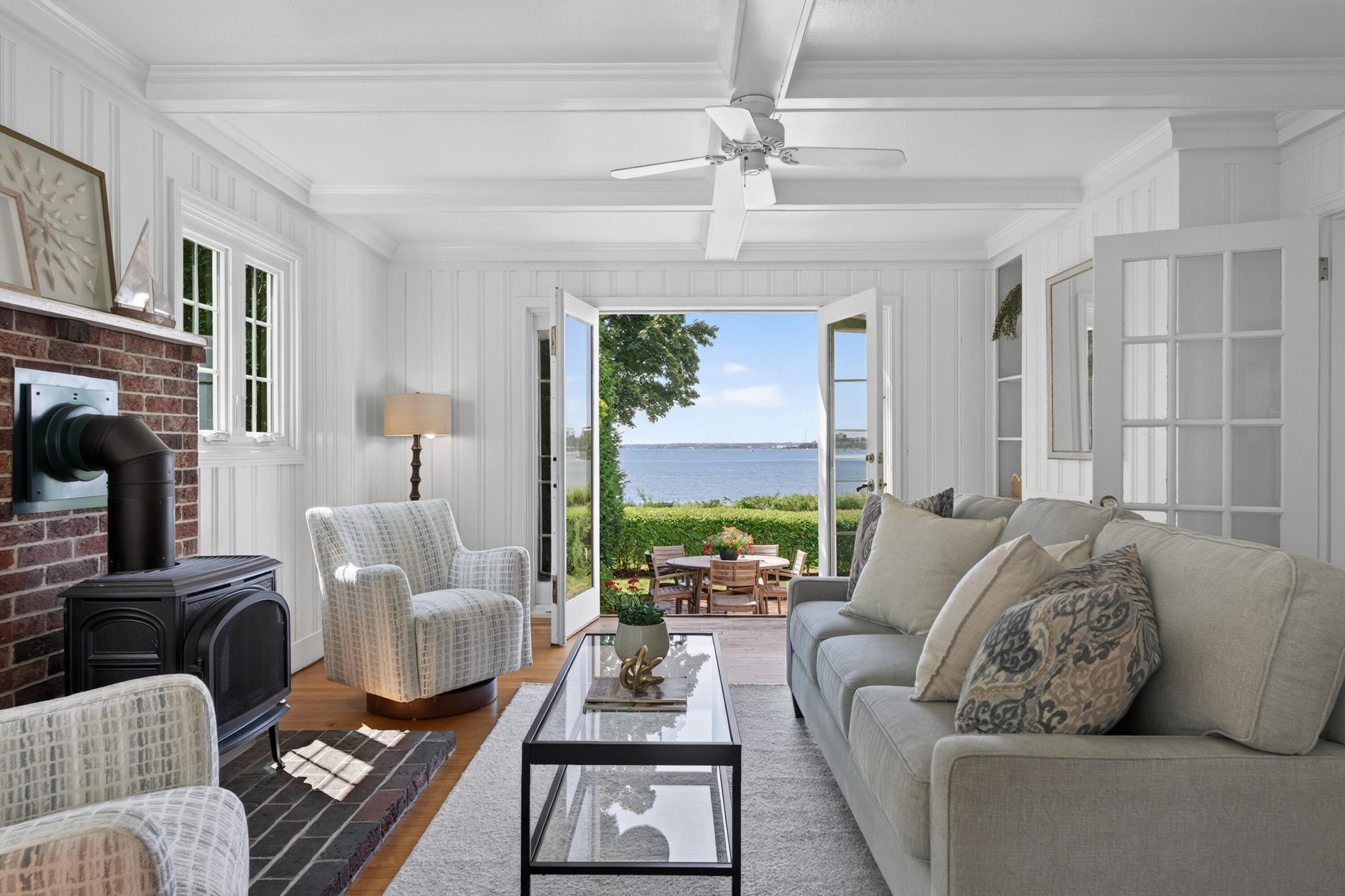 10 Bay Shore Drive