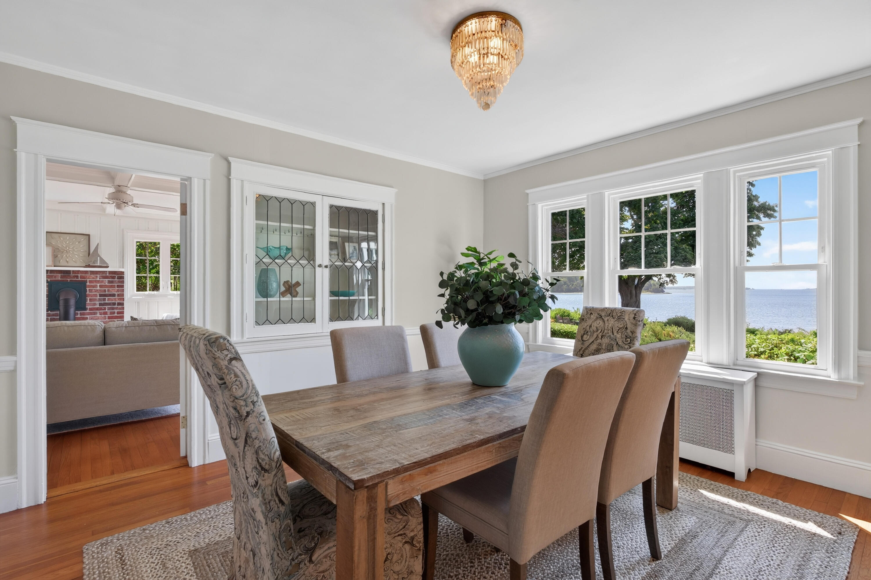 10 Bay Shore Drive