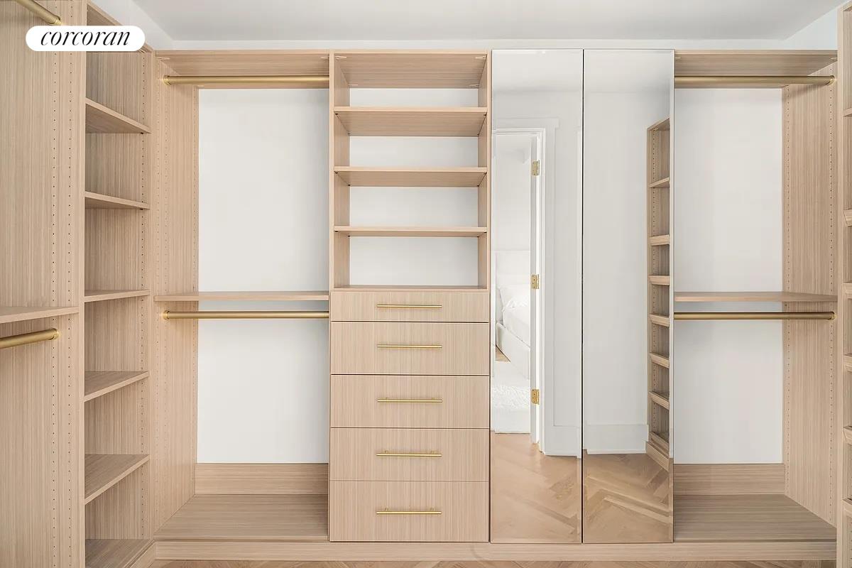 1200 5TH Avenue 15AB