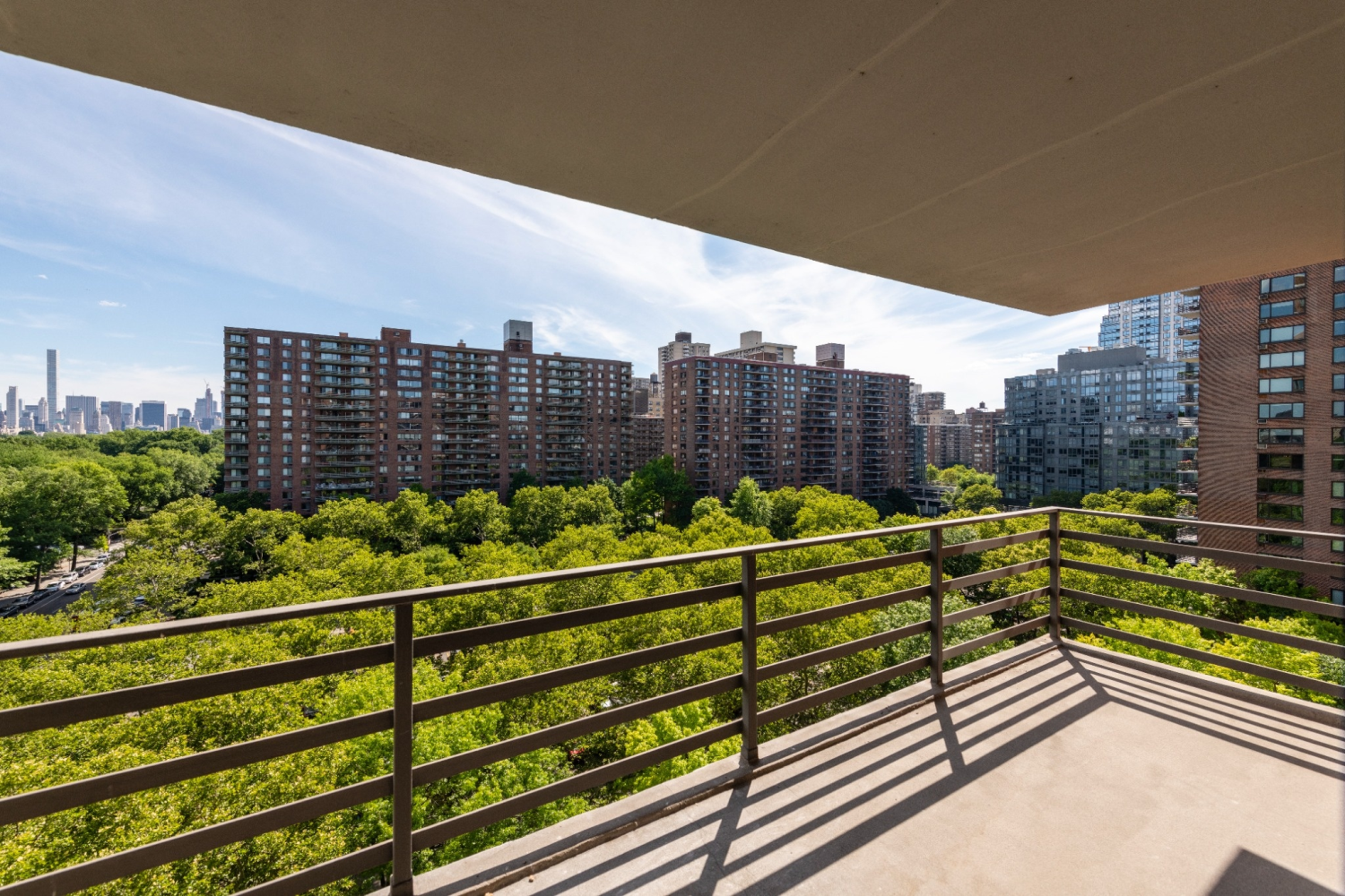 400 CENTRAL Park W 9K