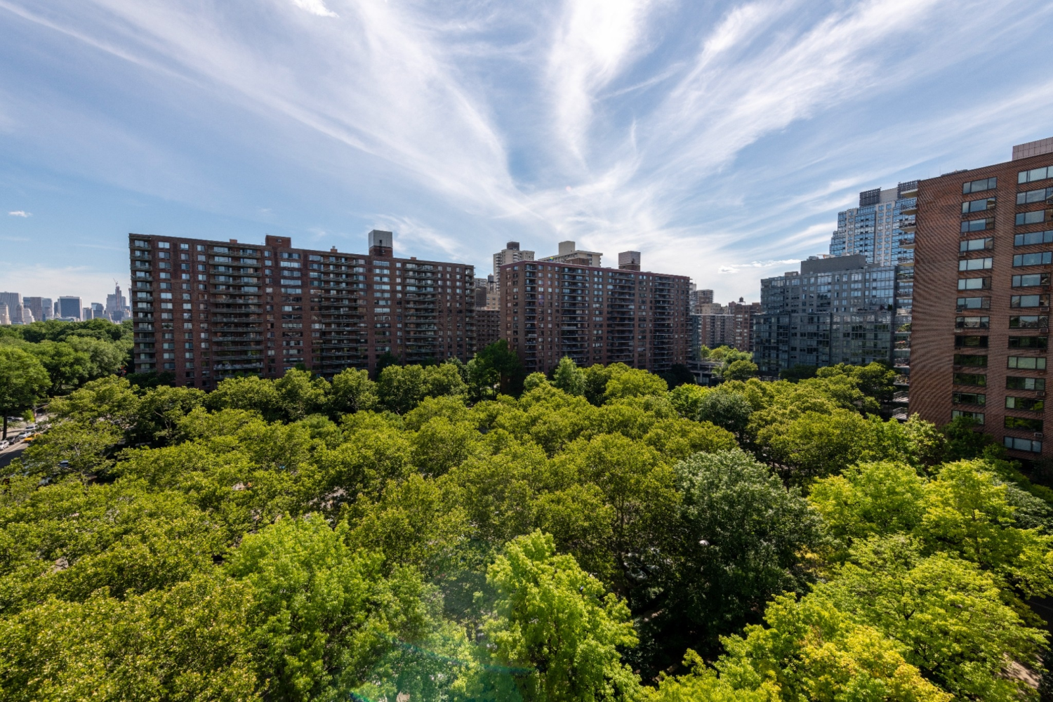 400 CENTRAL Park W 9K