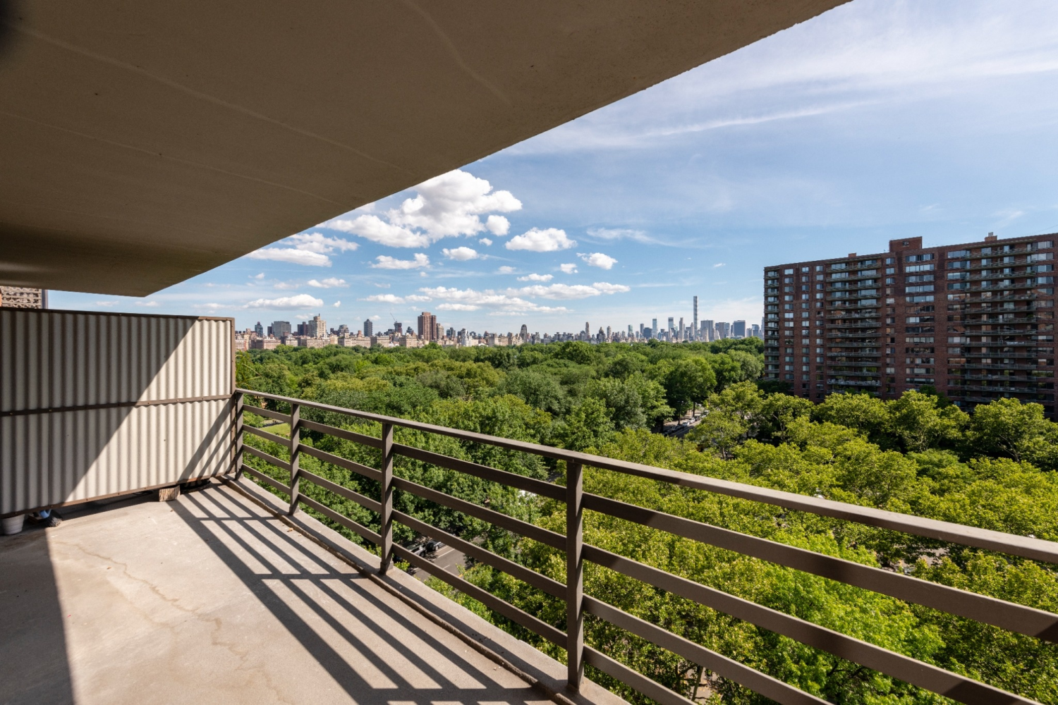 400 CENTRAL Park W 9K