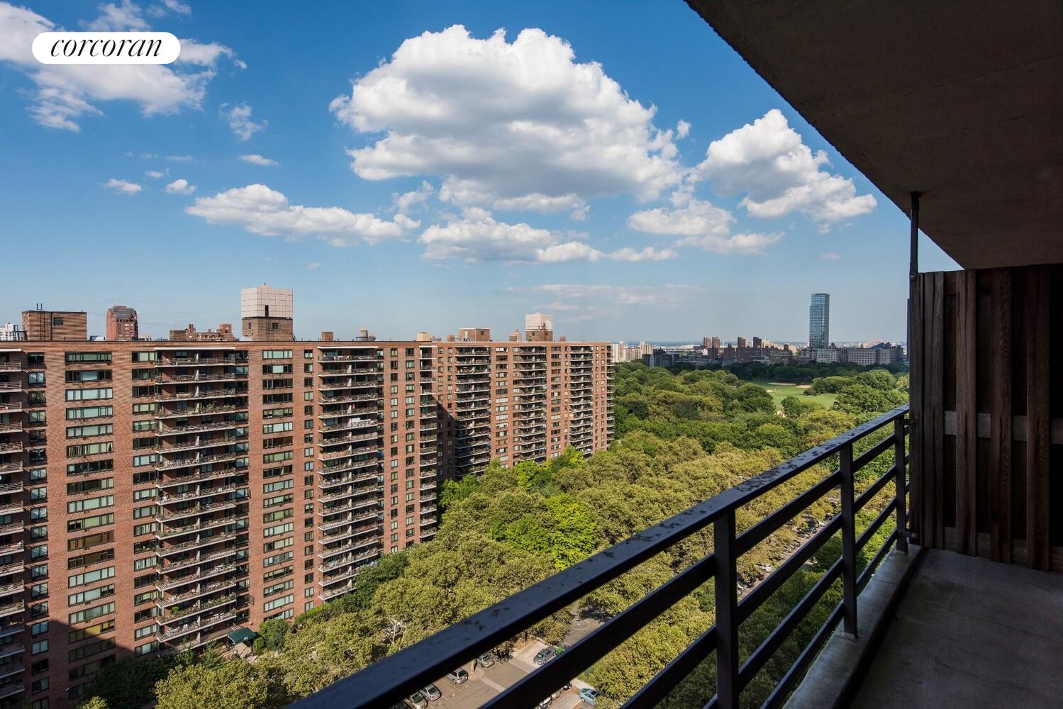 382 CENTRAL Park W 16N
