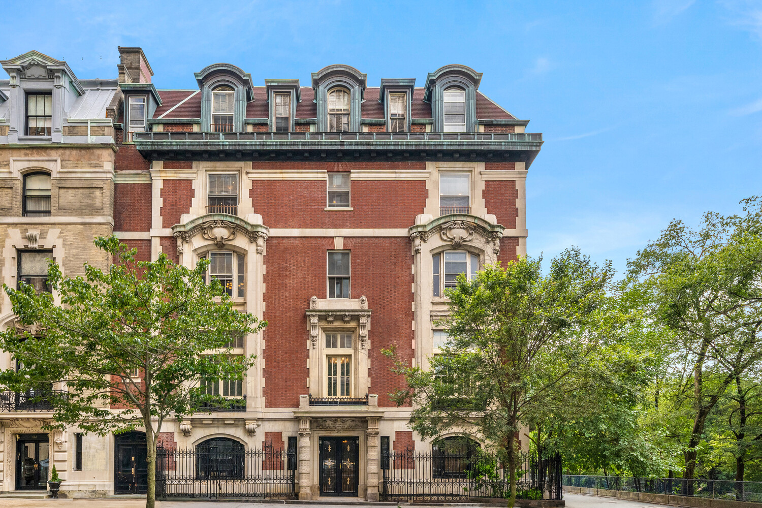 337 RIVERSIDE Drive