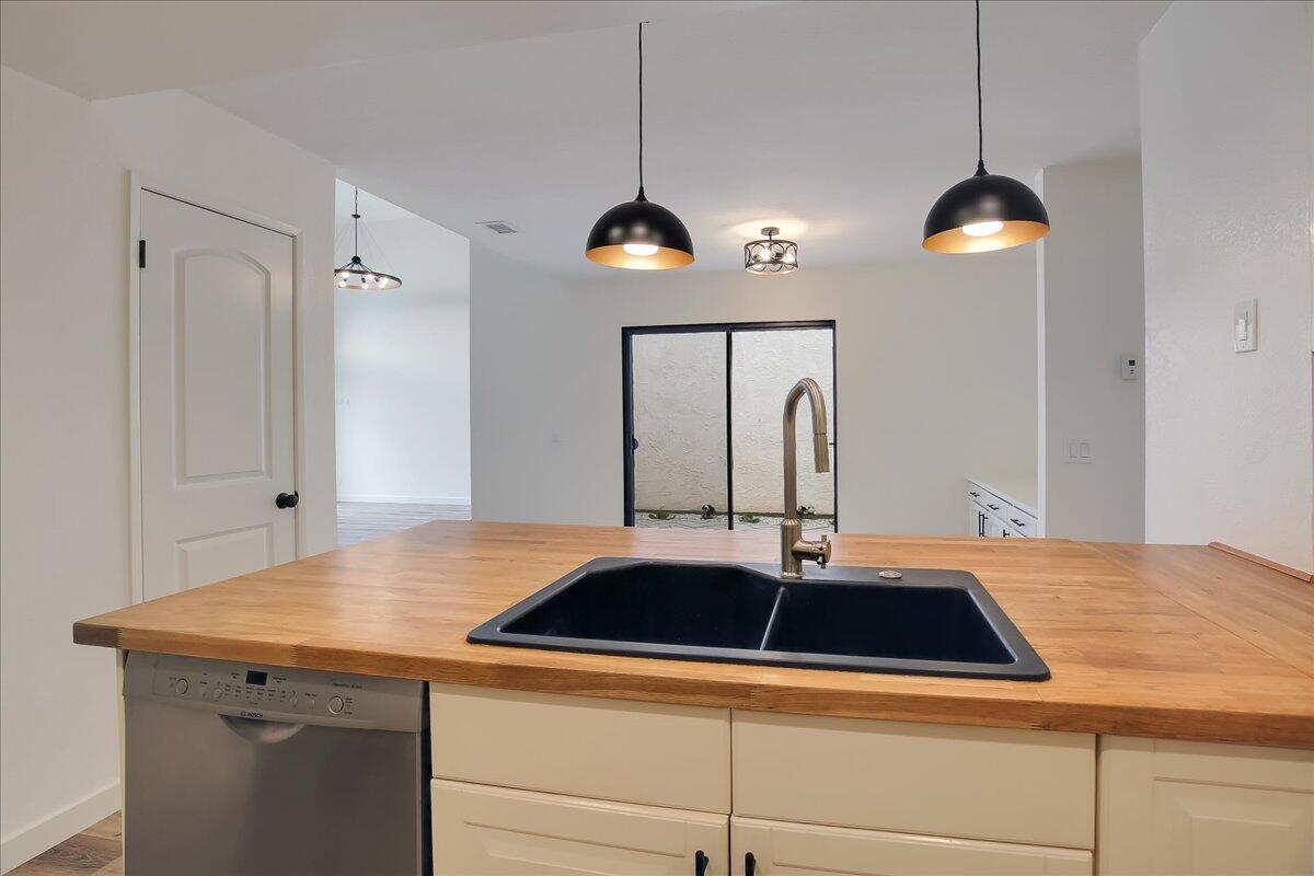 380 San Ricardo Drive