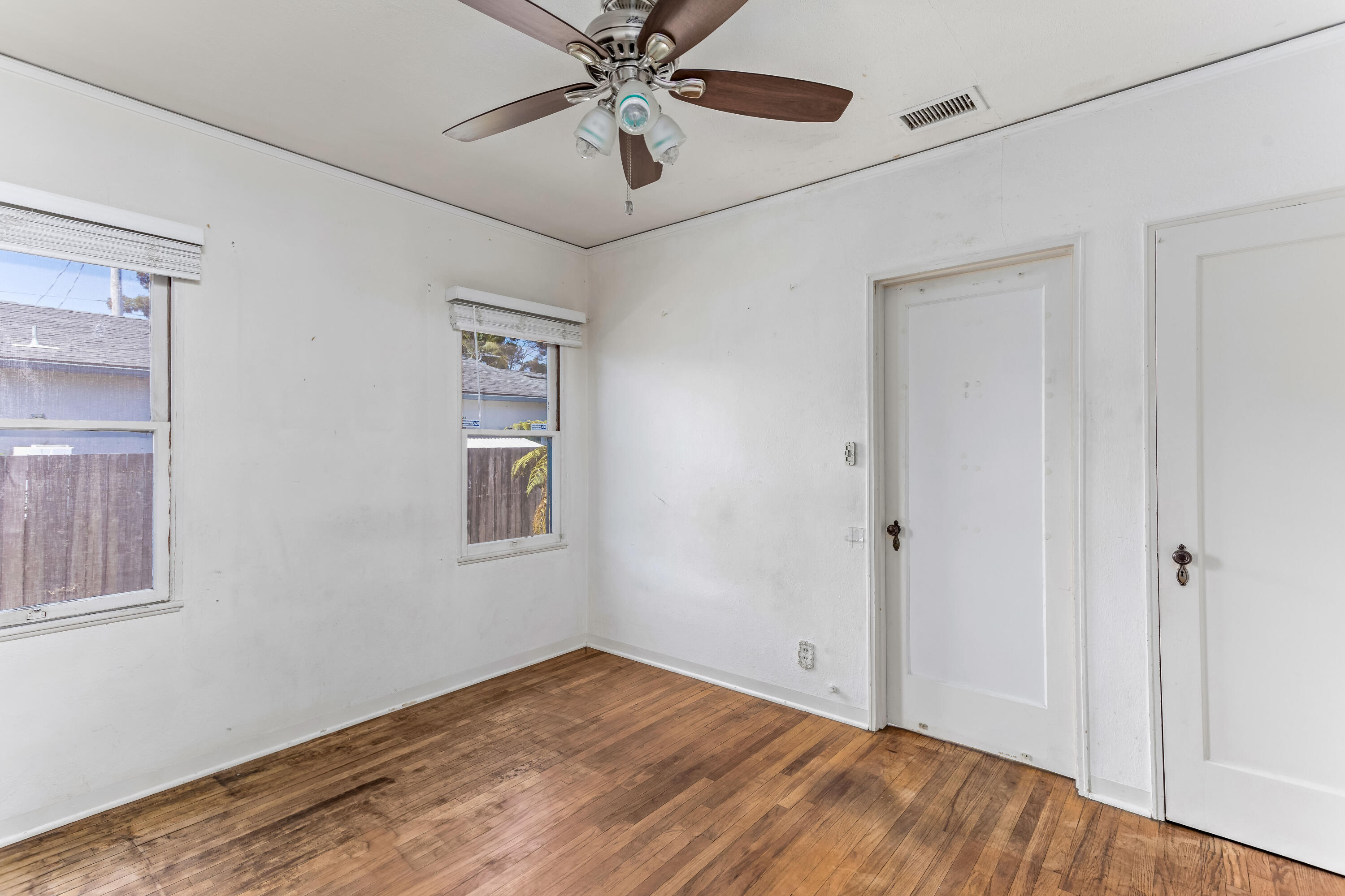 34 Orange Avenue