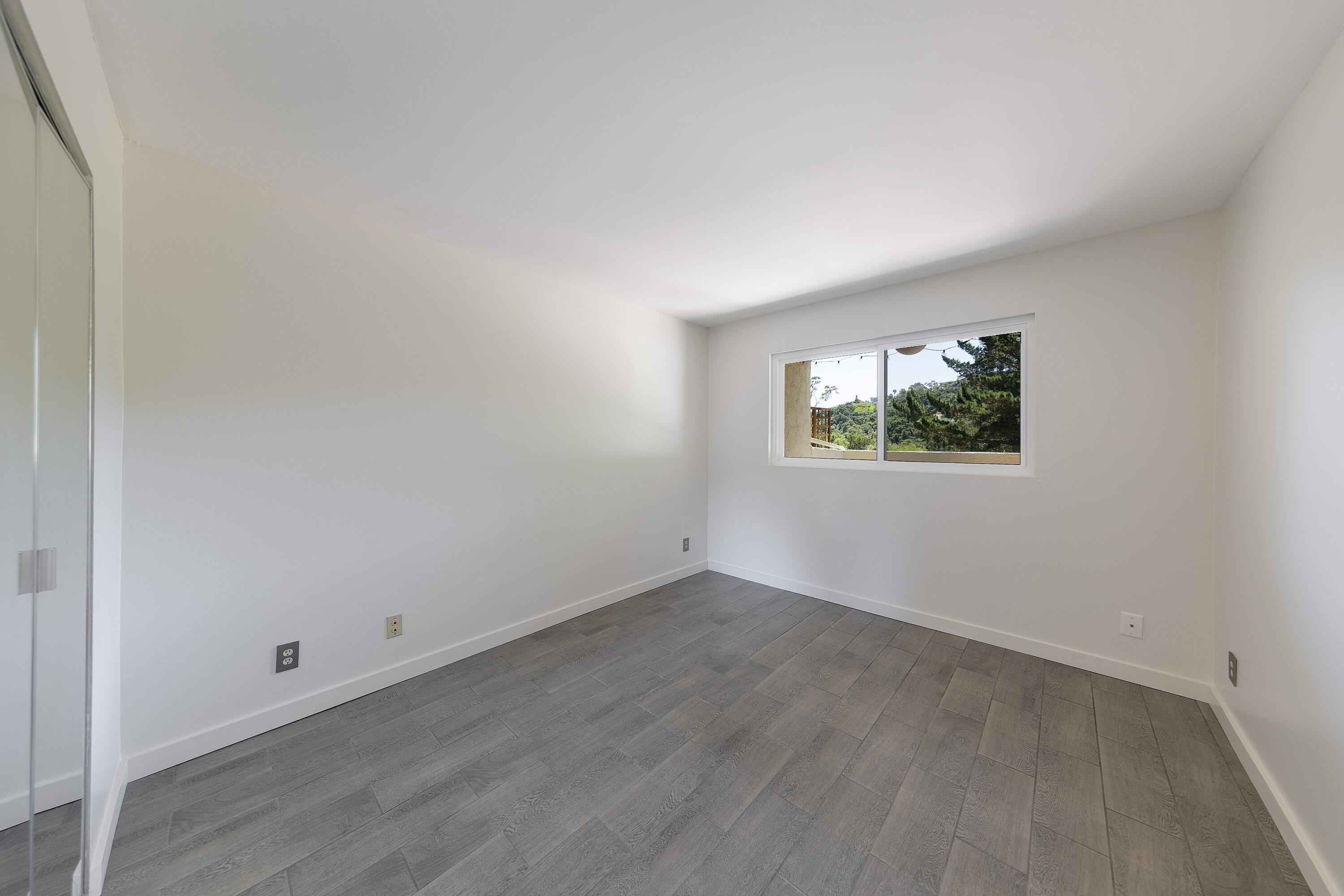 1066 Miramonte Drive, 3