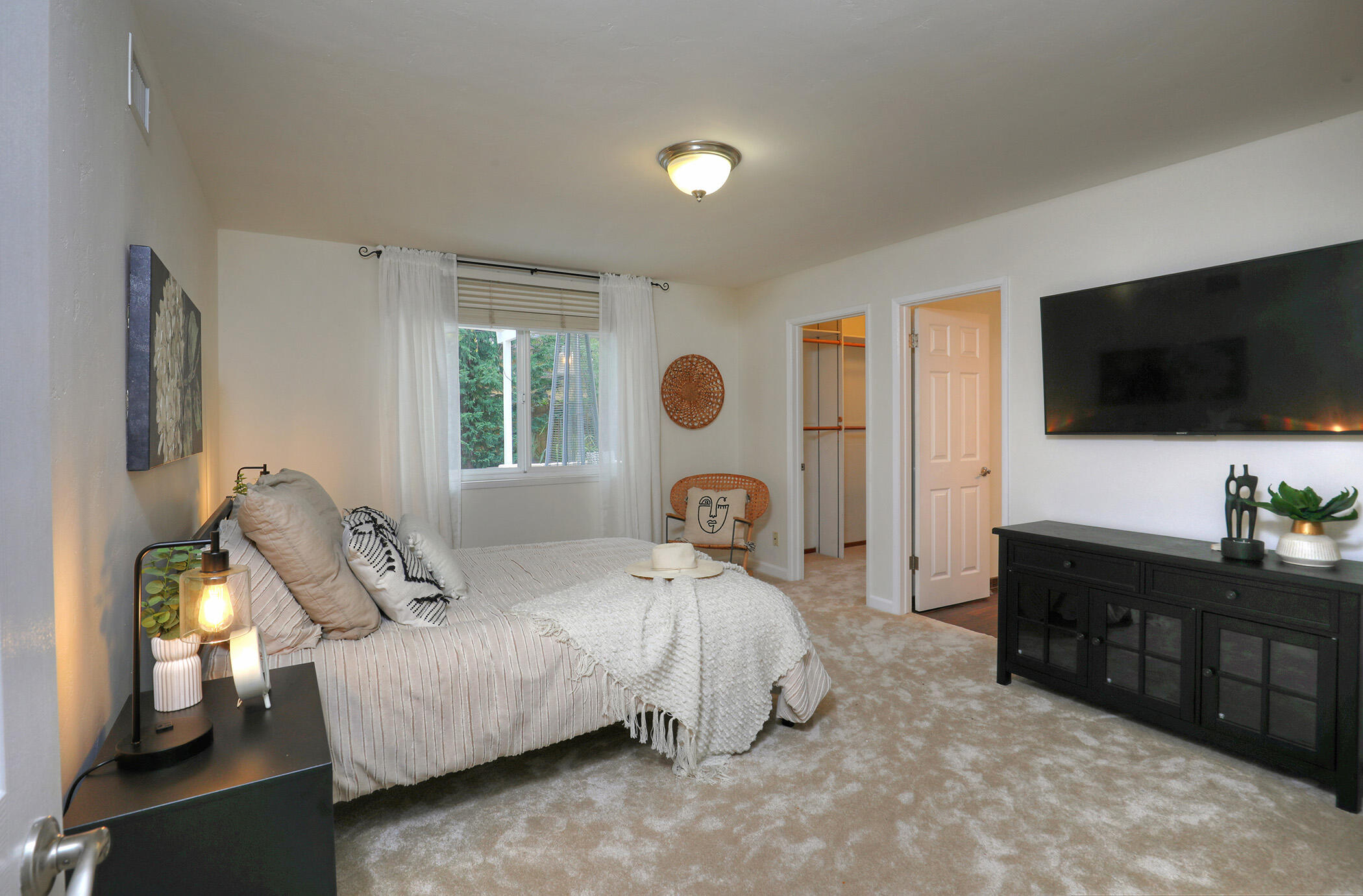 87 Deerhurst Drive