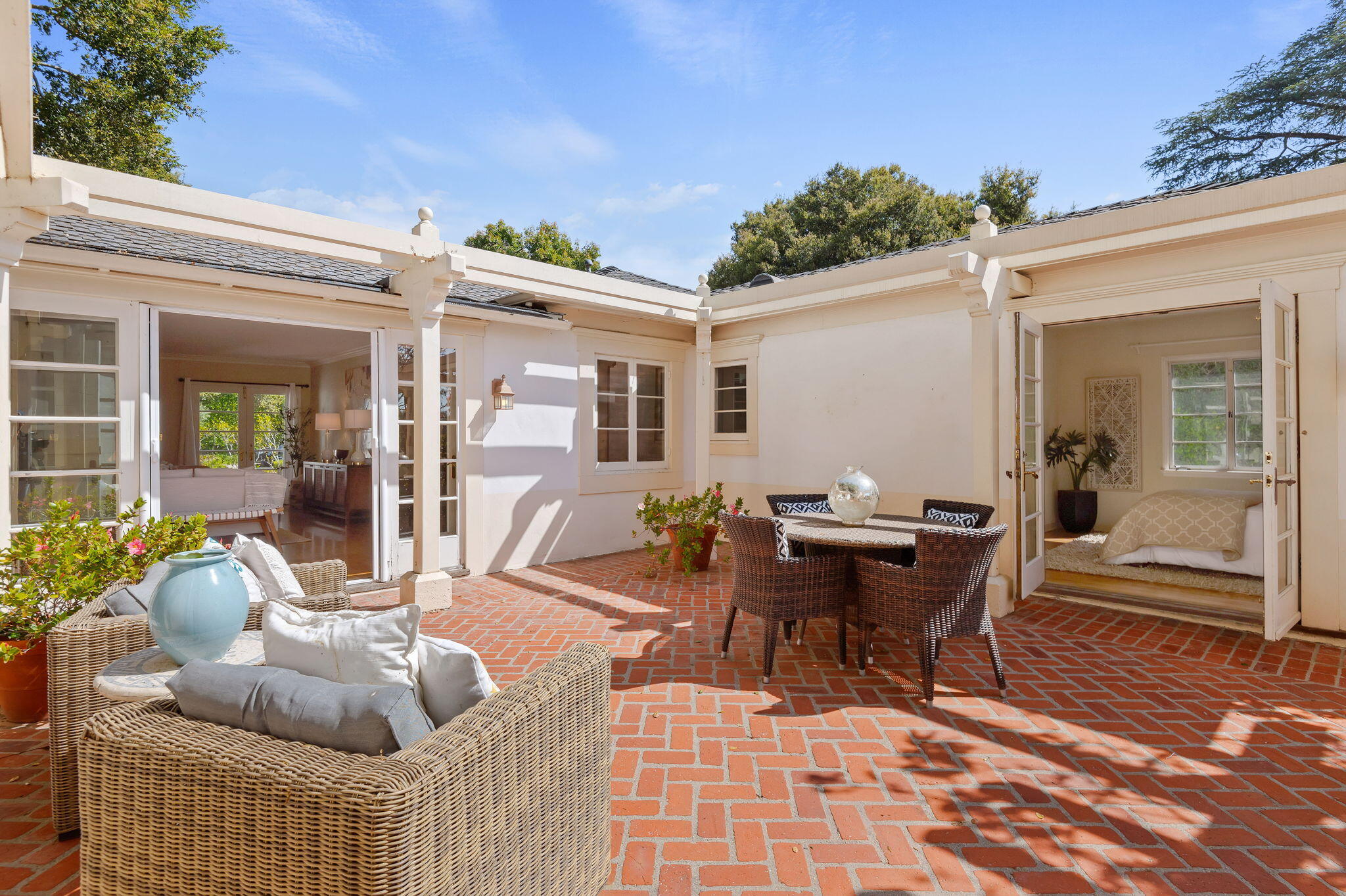 3427 Chuparosa Drive