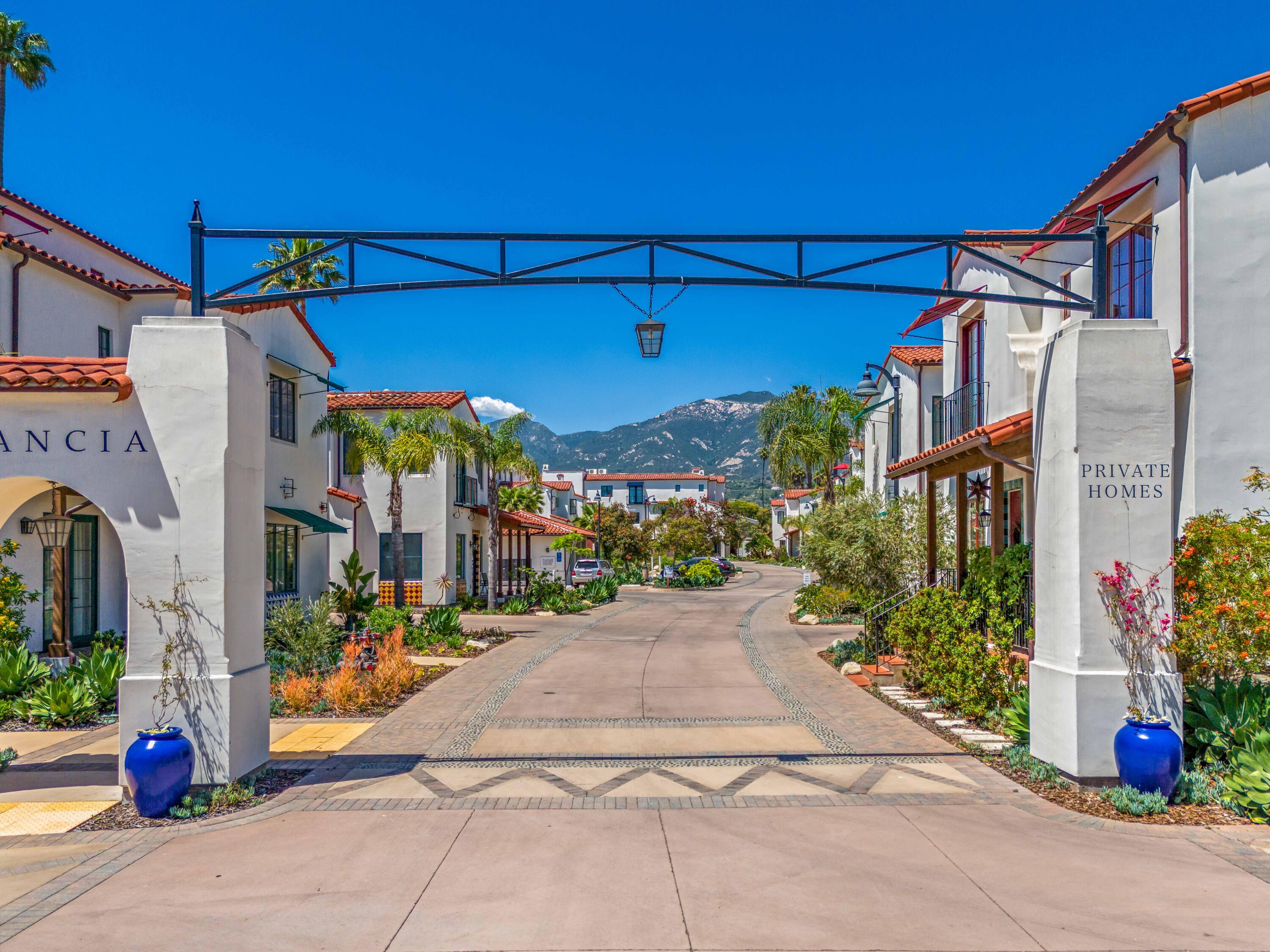 3726 State Street 204