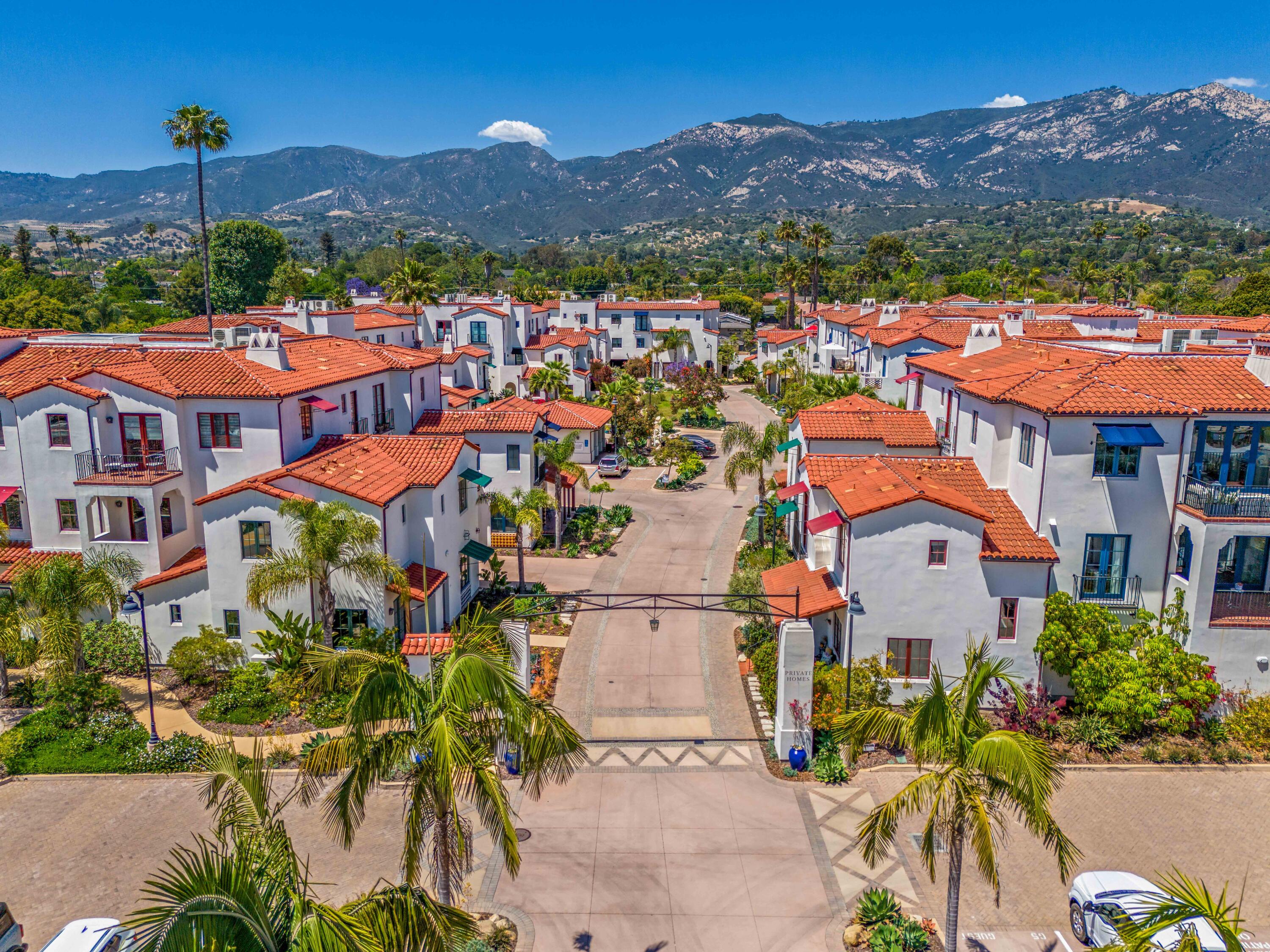 3726 State Street 204