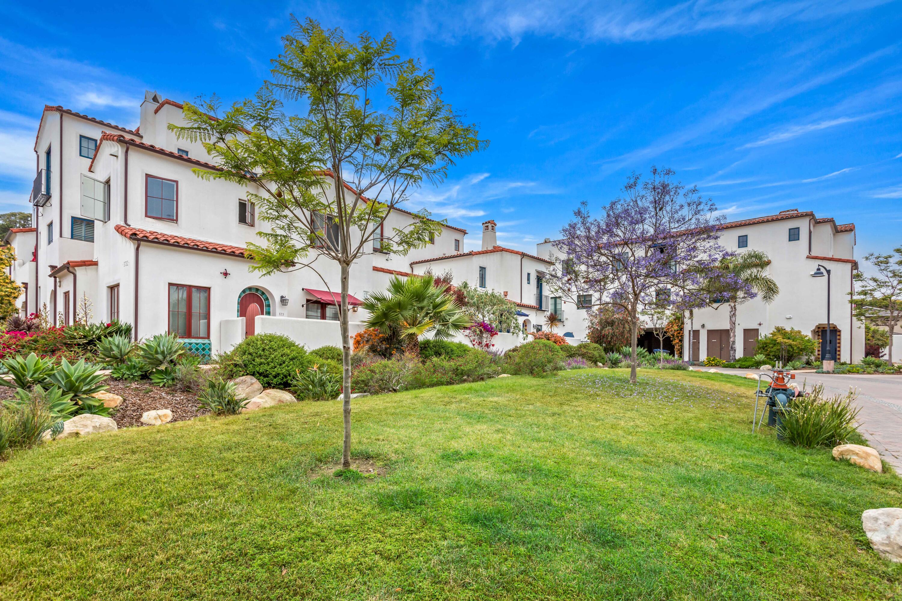 3726 State Street 204