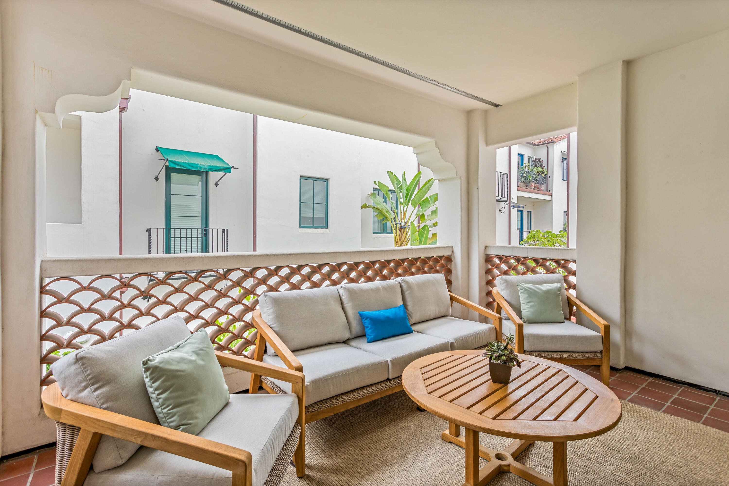 3726 State Street 204