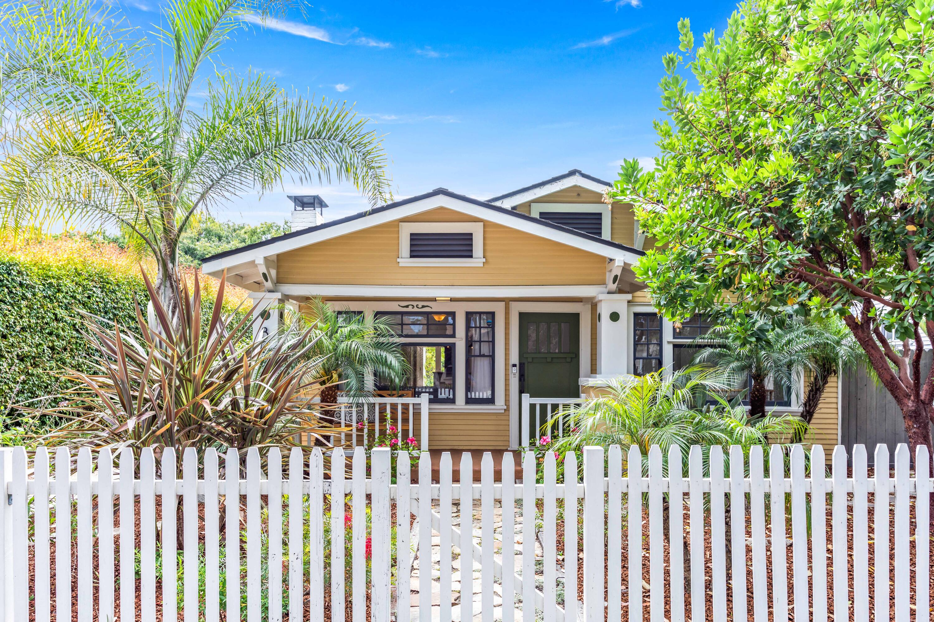 809 W Pedregosa Street
