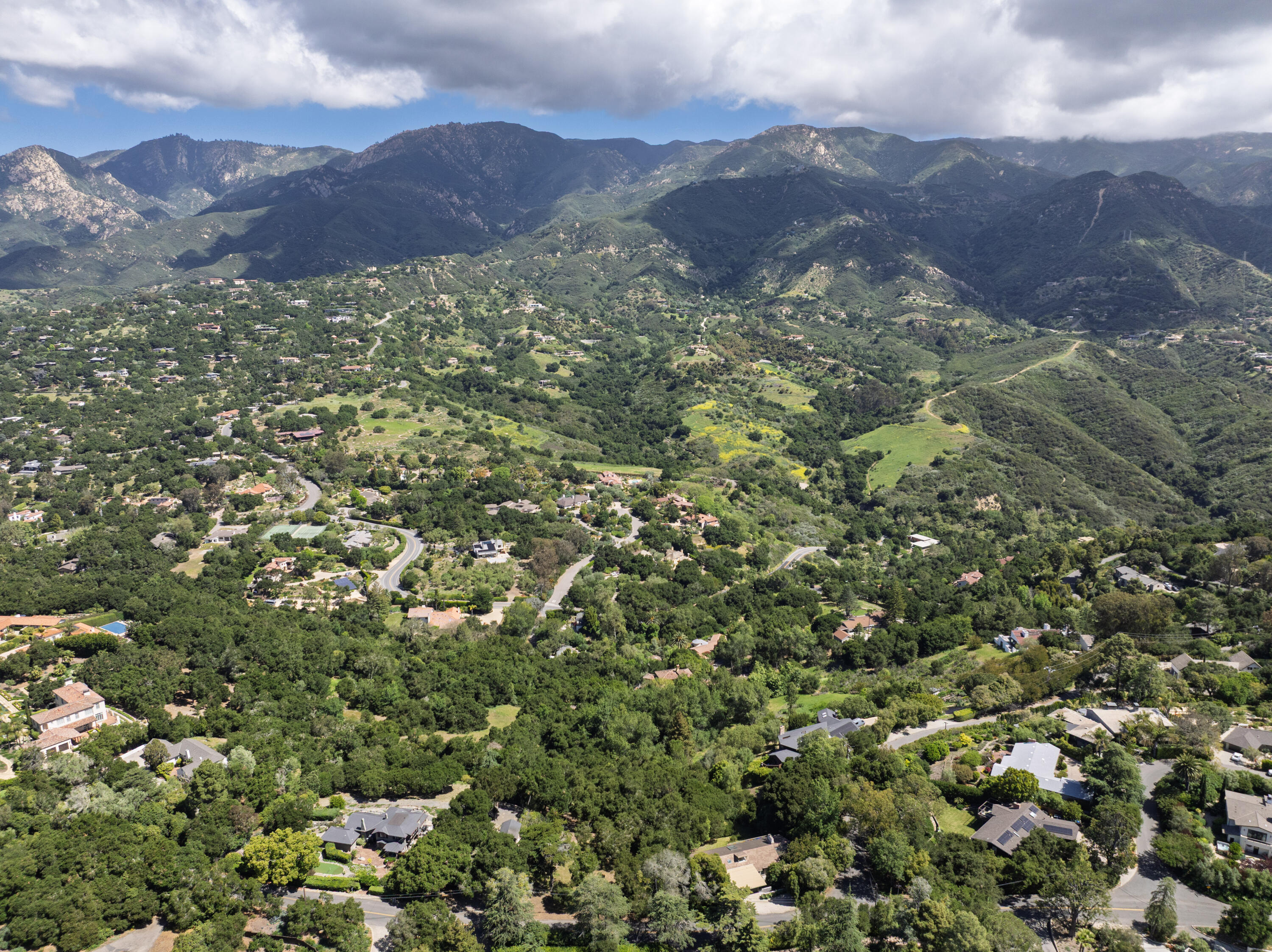 1208 Las Alturas Road