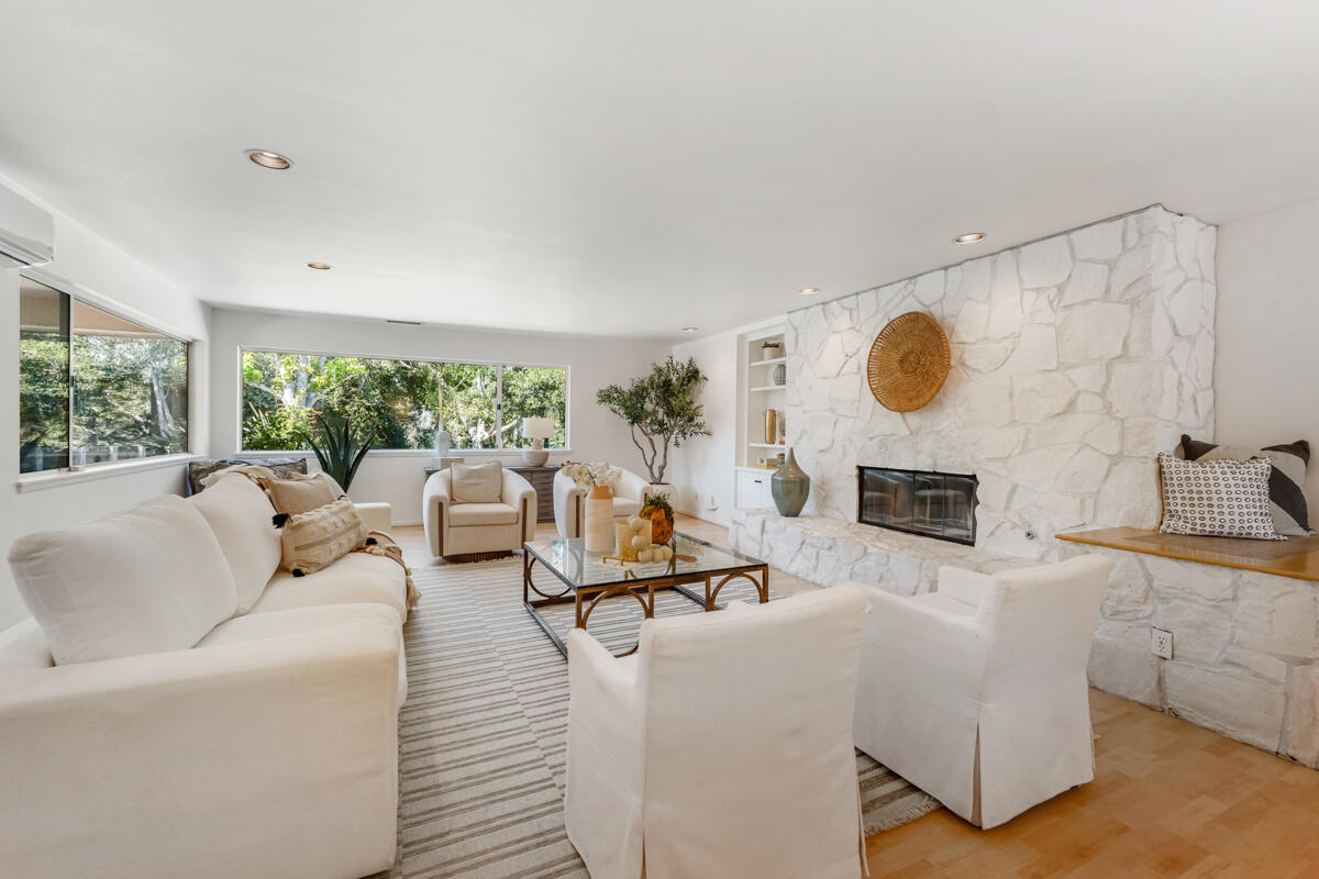 4548 Camino Molinero